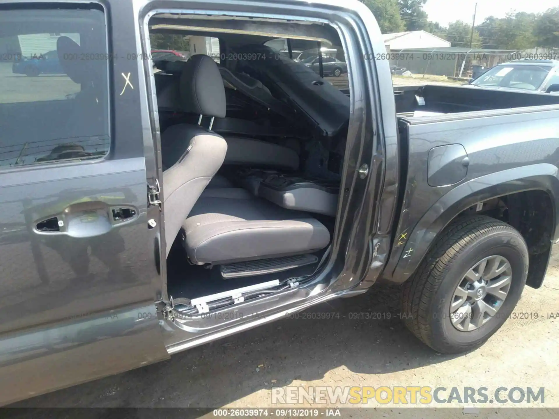 6 Photograph of a damaged car 5TFAZ5CN2KX077705 TOYOTA TACOMA 2019