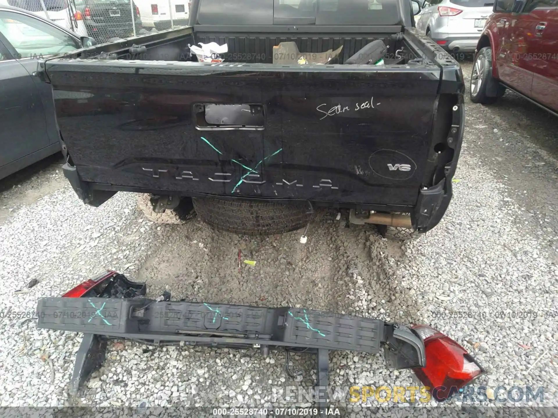 6 Фотография поврежденного автомобиля 5TFAZ5CN2KX078157 TOYOTA TACOMA 2019