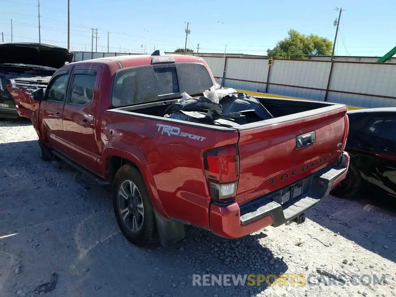 3 Photograph of a damaged car 5TFAZ5CN2KX080068 TOYOTA TACOMA 2019