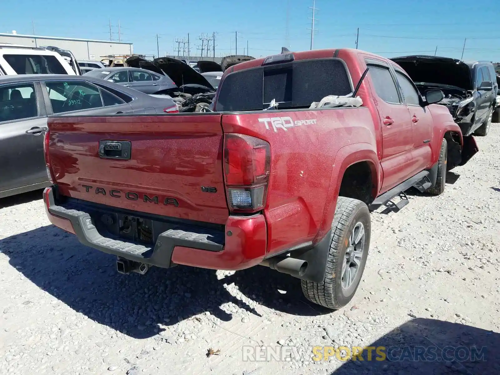 4 Фотография поврежденного автомобиля 5TFAZ5CN2KX080068 TOYOTA TACOMA 2019