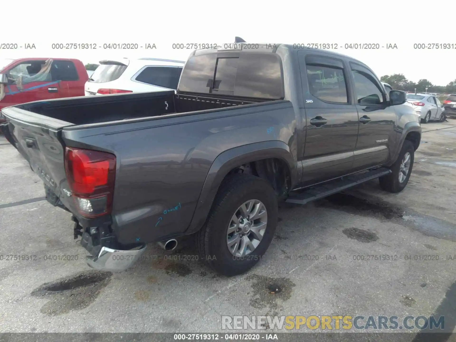 4 Photograph of a damaged car 5TFAZ5CN2KX080538 TOYOTA TACOMA 2019