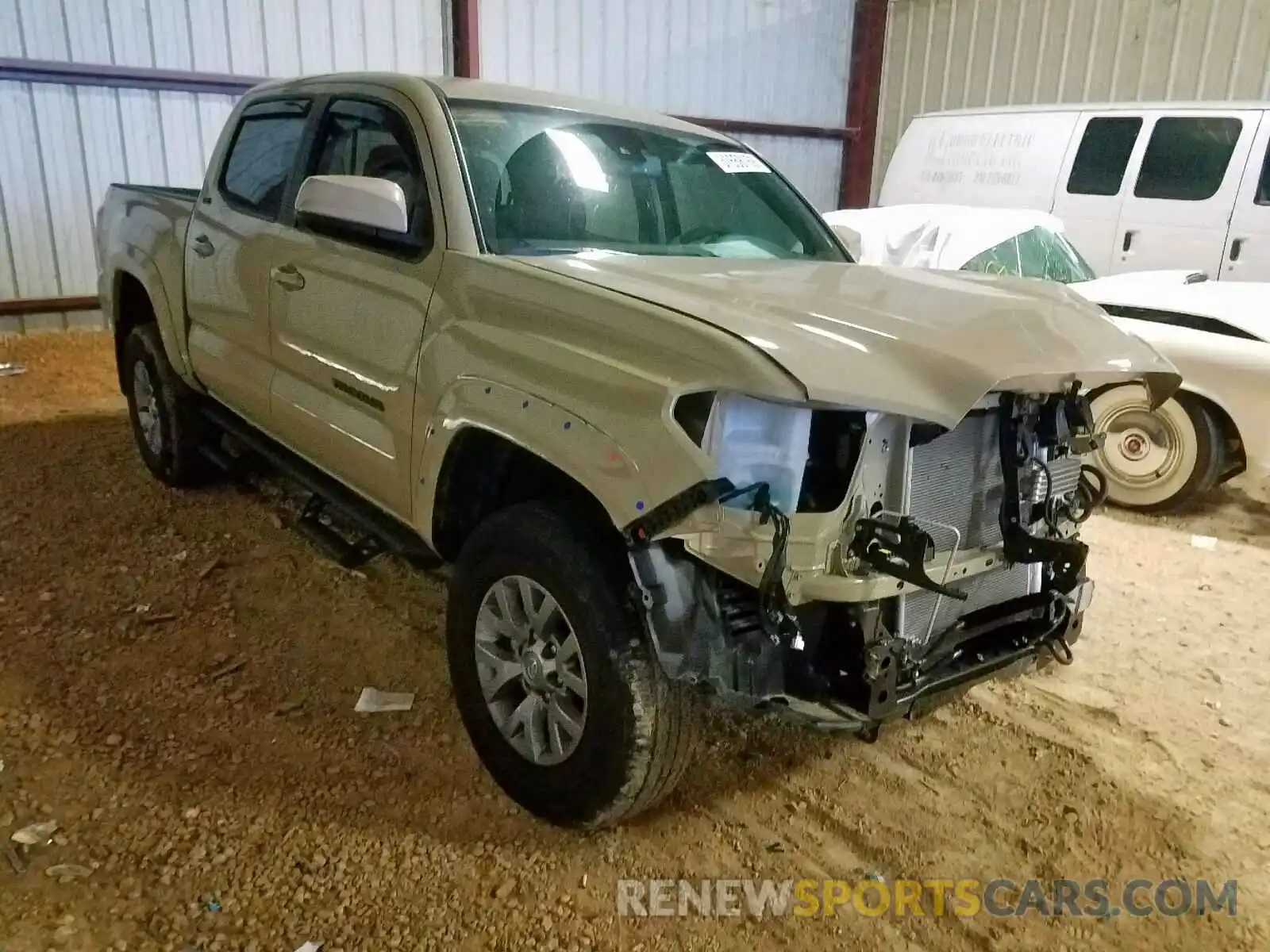 1 Photograph of a damaged car 5TFAZ5CN2KX083102 TOYOTA TACOMA 2019