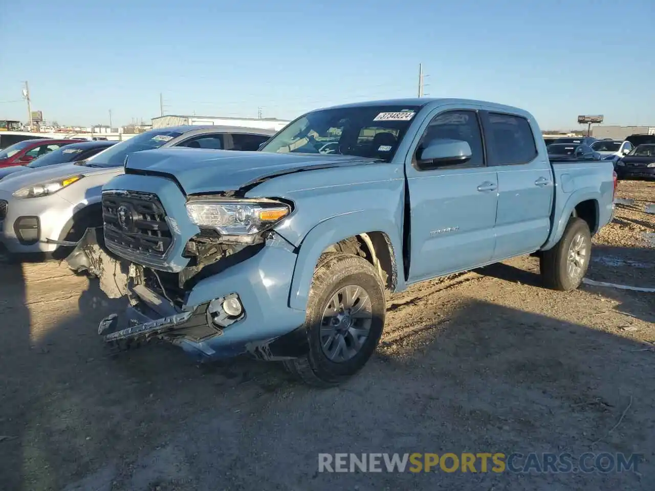 1 Photograph of a damaged car 5TFAZ5CN2KX083908 TOYOTA TACOMA 2019