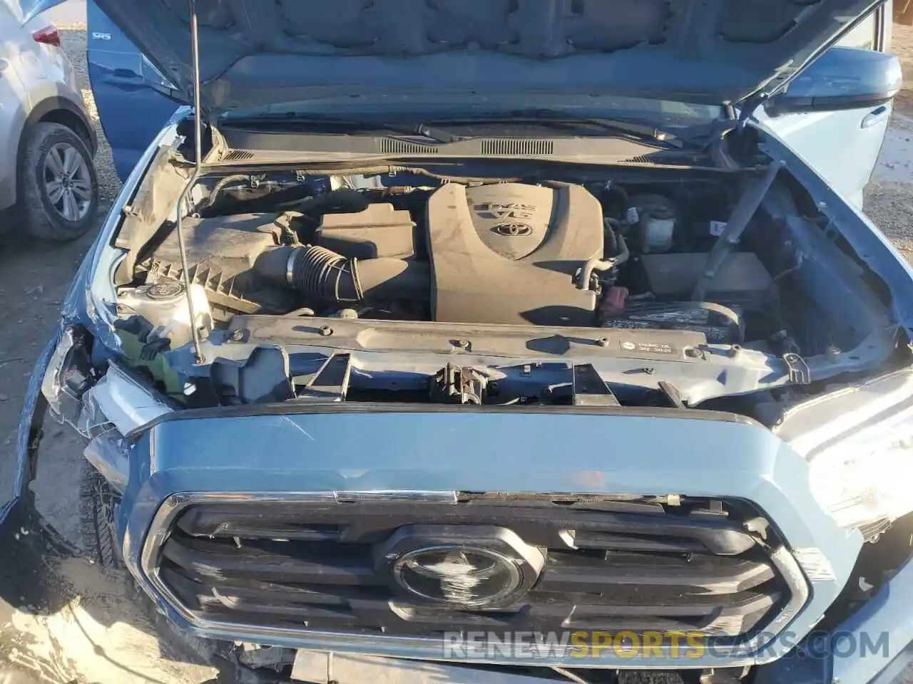 11 Photograph of a damaged car 5TFAZ5CN2KX083908 TOYOTA TACOMA 2019