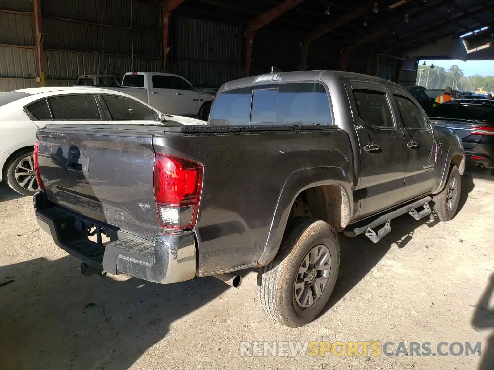 4 Photograph of a damaged car 5TFAZ5CN2KX086078 TOYOTA TACOMA 2019