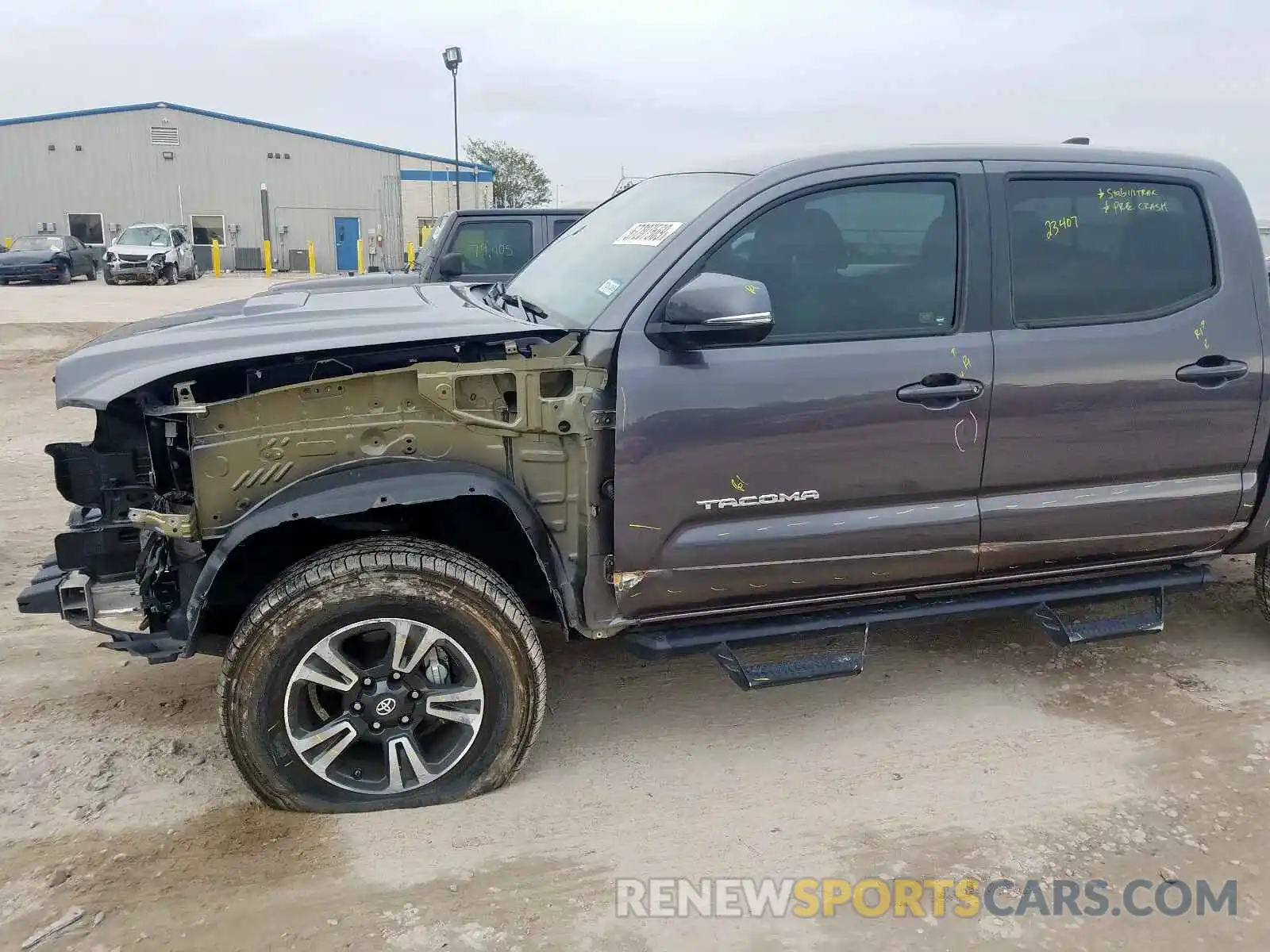 9 Photograph of a damaged car 5TFAZ5CN3KX073503 TOYOTA TACOMA 2019