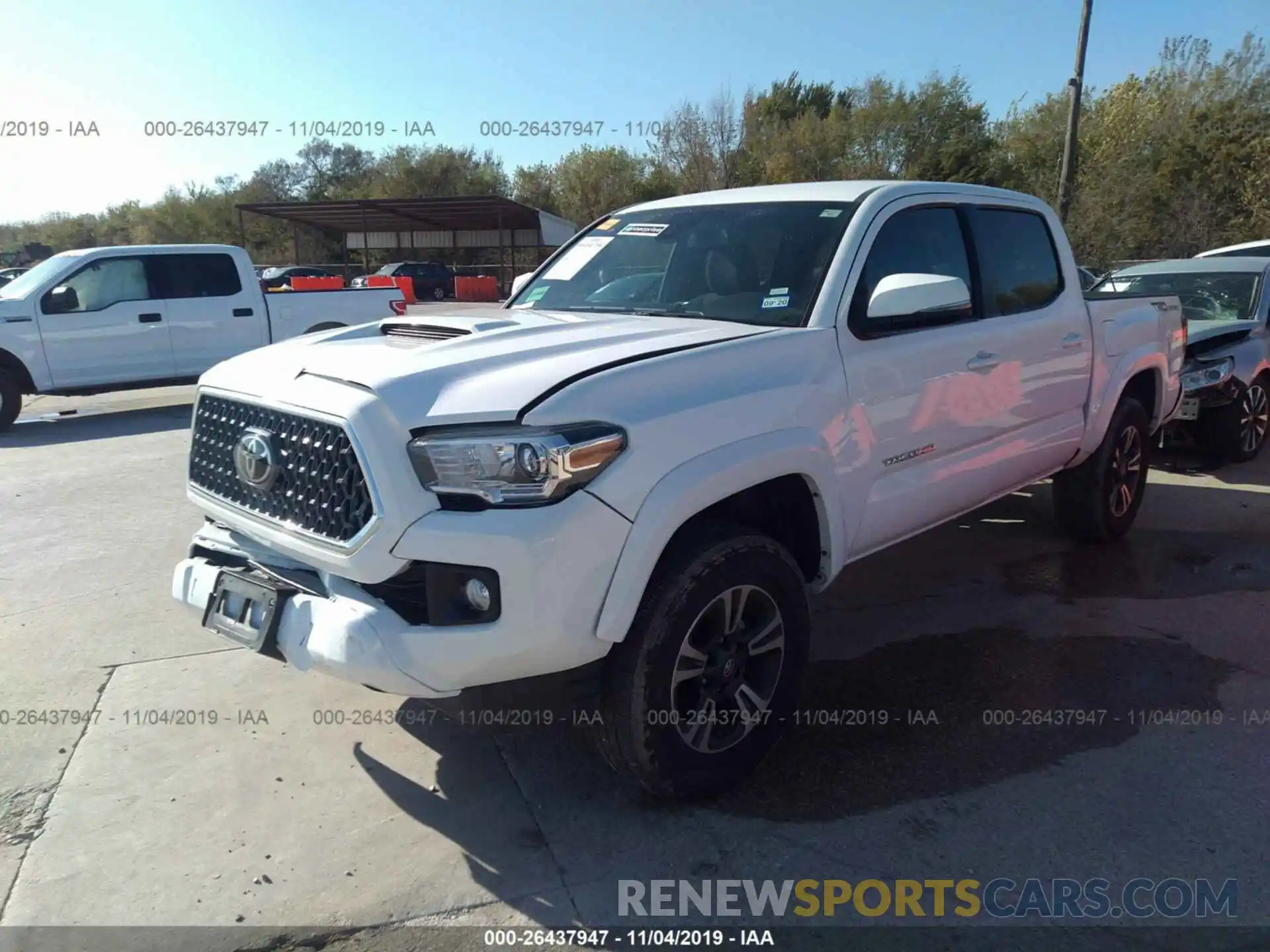 2 Фотография поврежденного автомобиля 5TFAZ5CN3KX073517 TOYOTA TACOMA 2019