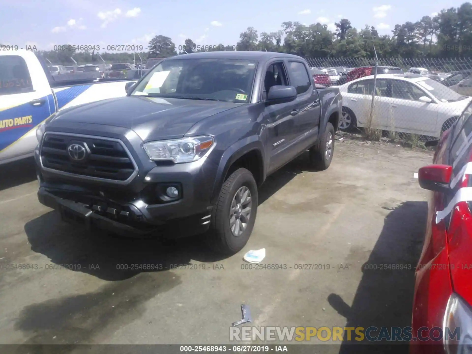 2 Фотография поврежденного автомобиля 5TFAZ5CN3KX076580 TOYOTA TACOMA 2019