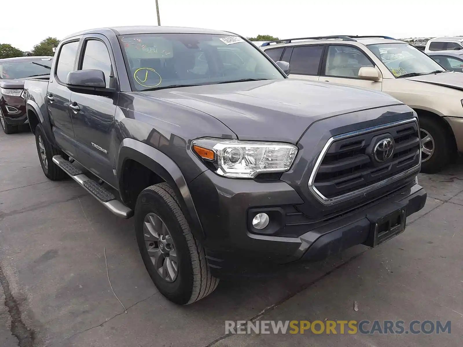 1 Photograph of a damaged car 5TFAZ5CN3KX084033 TOYOTA TACOMA 2019