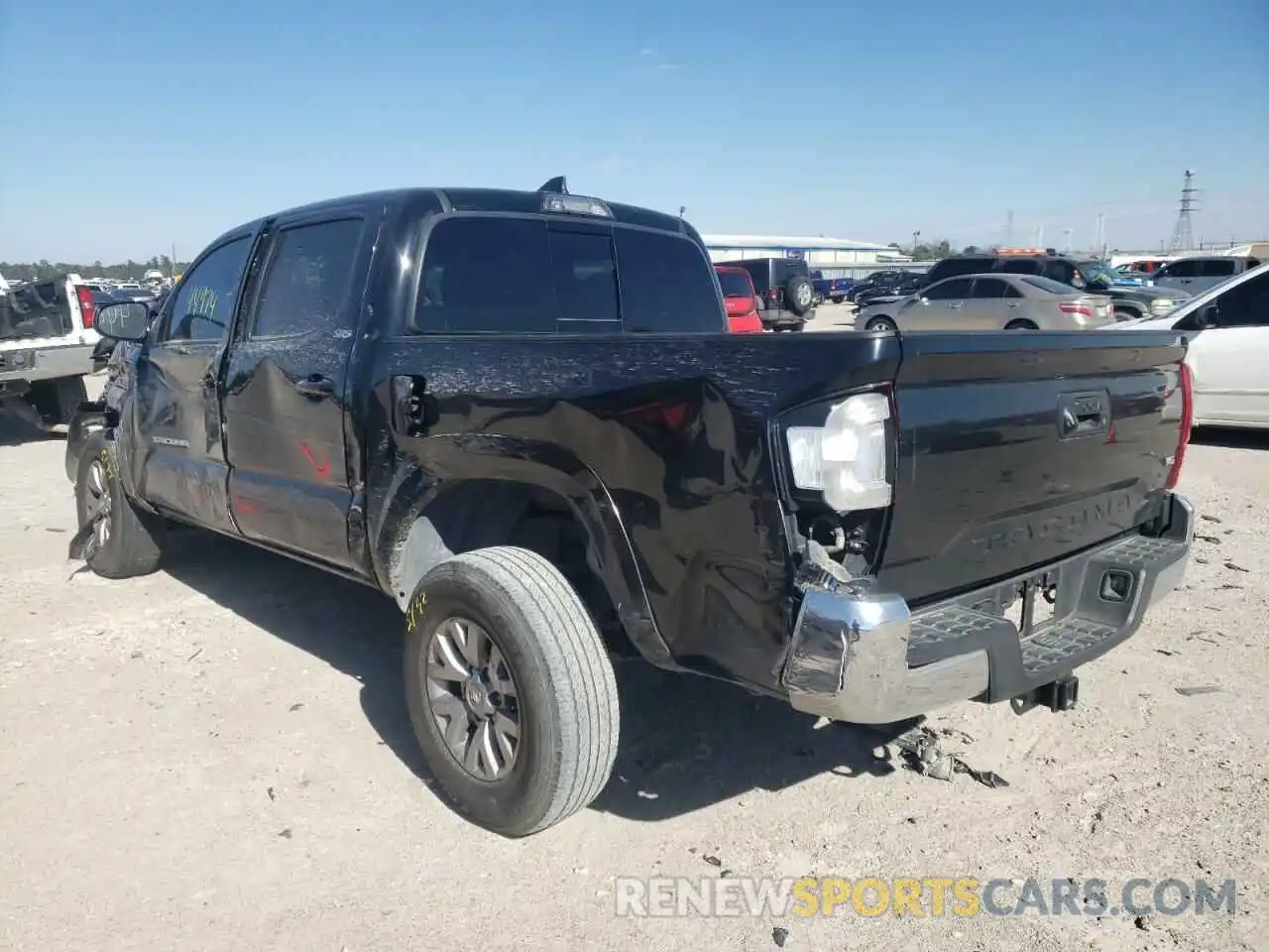 3 Photograph of a damaged car 5TFAZ5CN3KX085389 TOYOTA TACOMA 2019