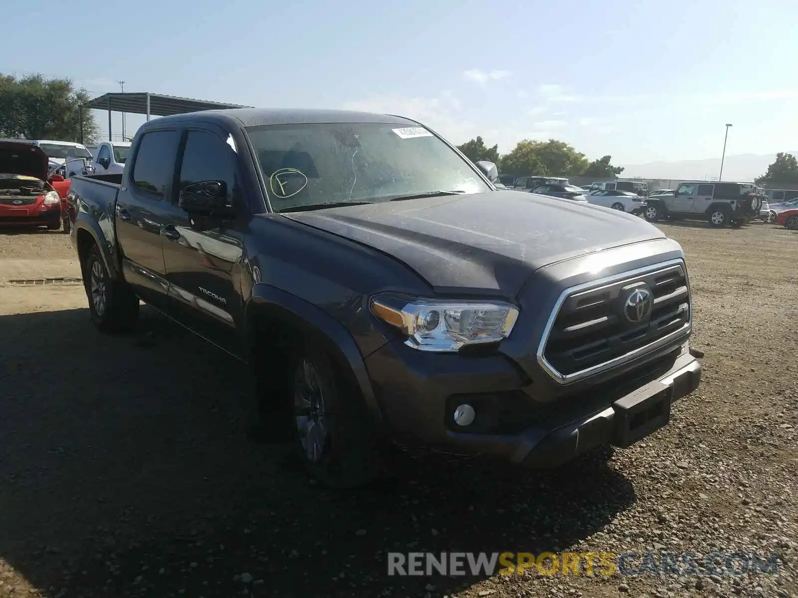 1 Photograph of a damaged car 5TFAZ5CN4KX073705 TOYOTA TACOMA 2019