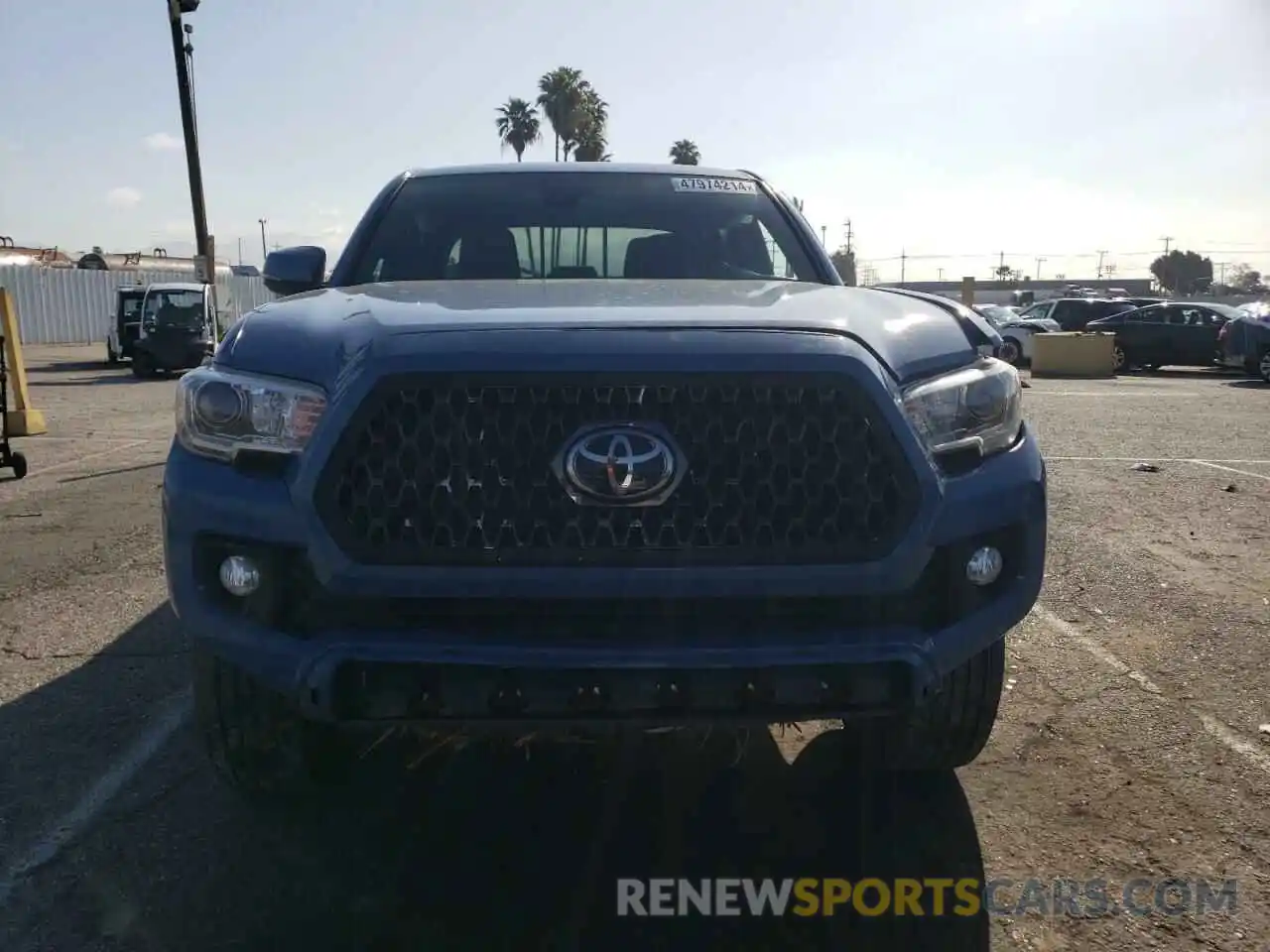 5 Photograph of a damaged car 5TFAZ5CN4KX075924 TOYOTA TACOMA 2019