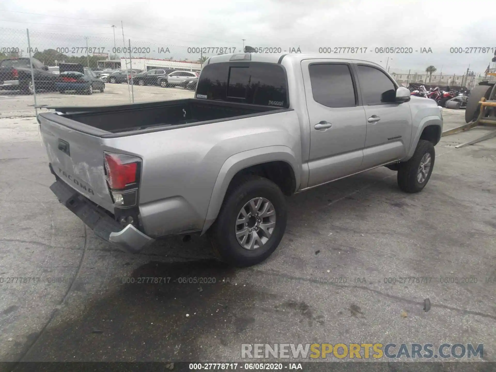 4 Фотография поврежденного автомобиля 5TFAZ5CN4KX076734 TOYOTA TACOMA 2019