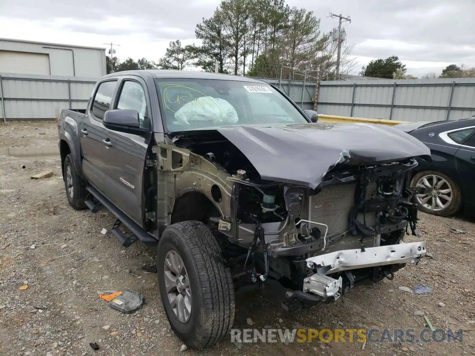 1 Photograph of a damaged car 5TFAZ5CN4KX077687 TOYOTA TACOMA 2019