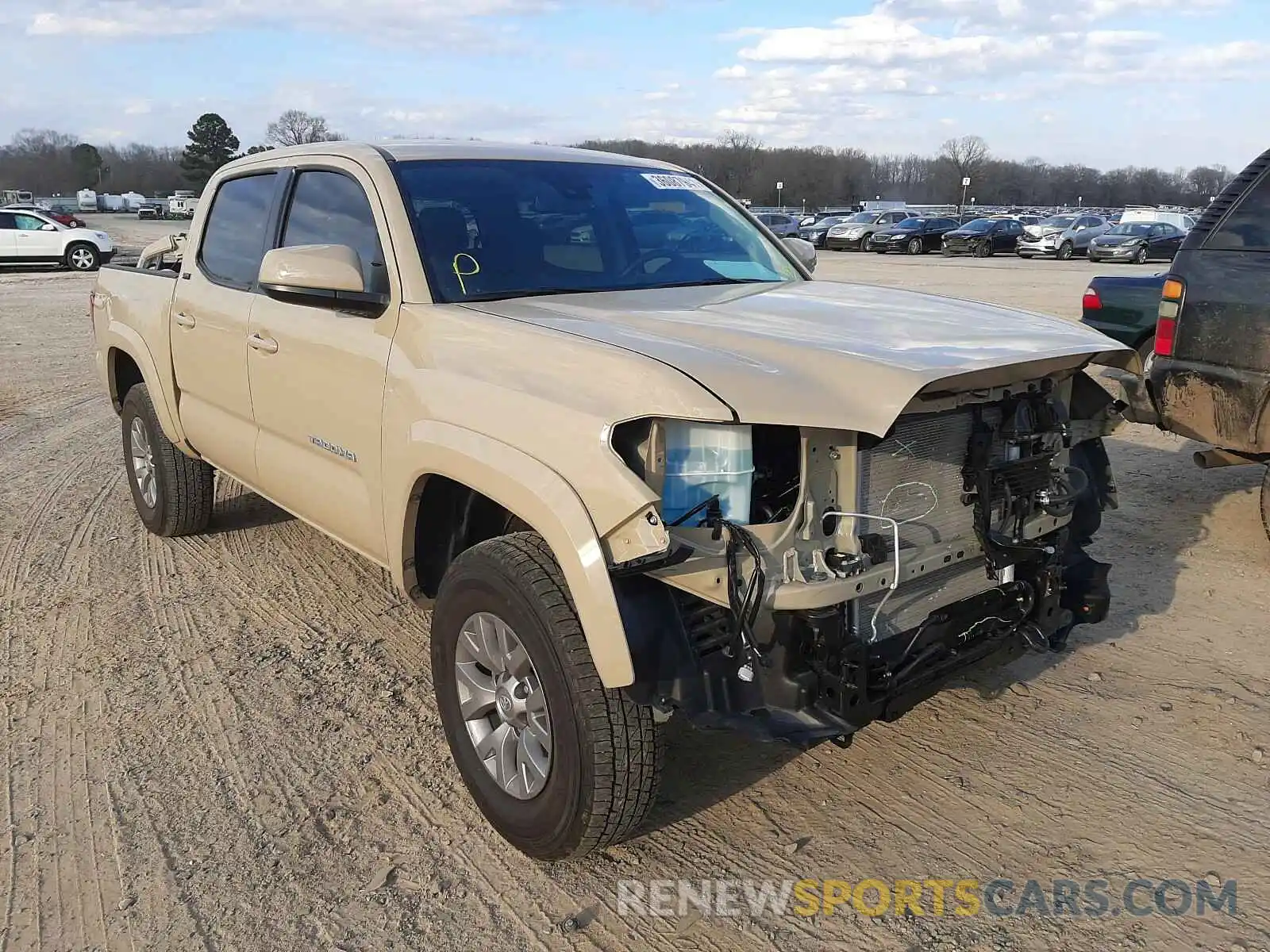 1 Фотография поврежденного автомобиля 5TFAZ5CN4KX078094 TOYOTA TACOMA 2019