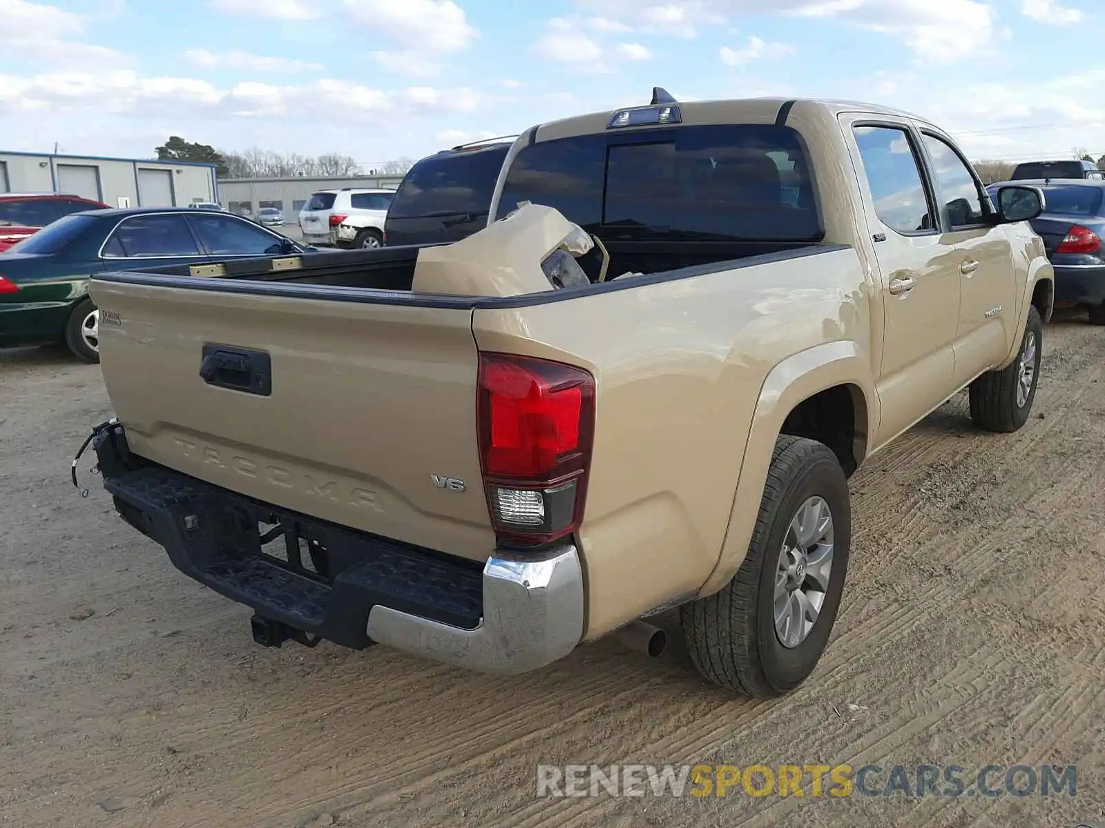 4 Фотография поврежденного автомобиля 5TFAZ5CN4KX078094 TOYOTA TACOMA 2019