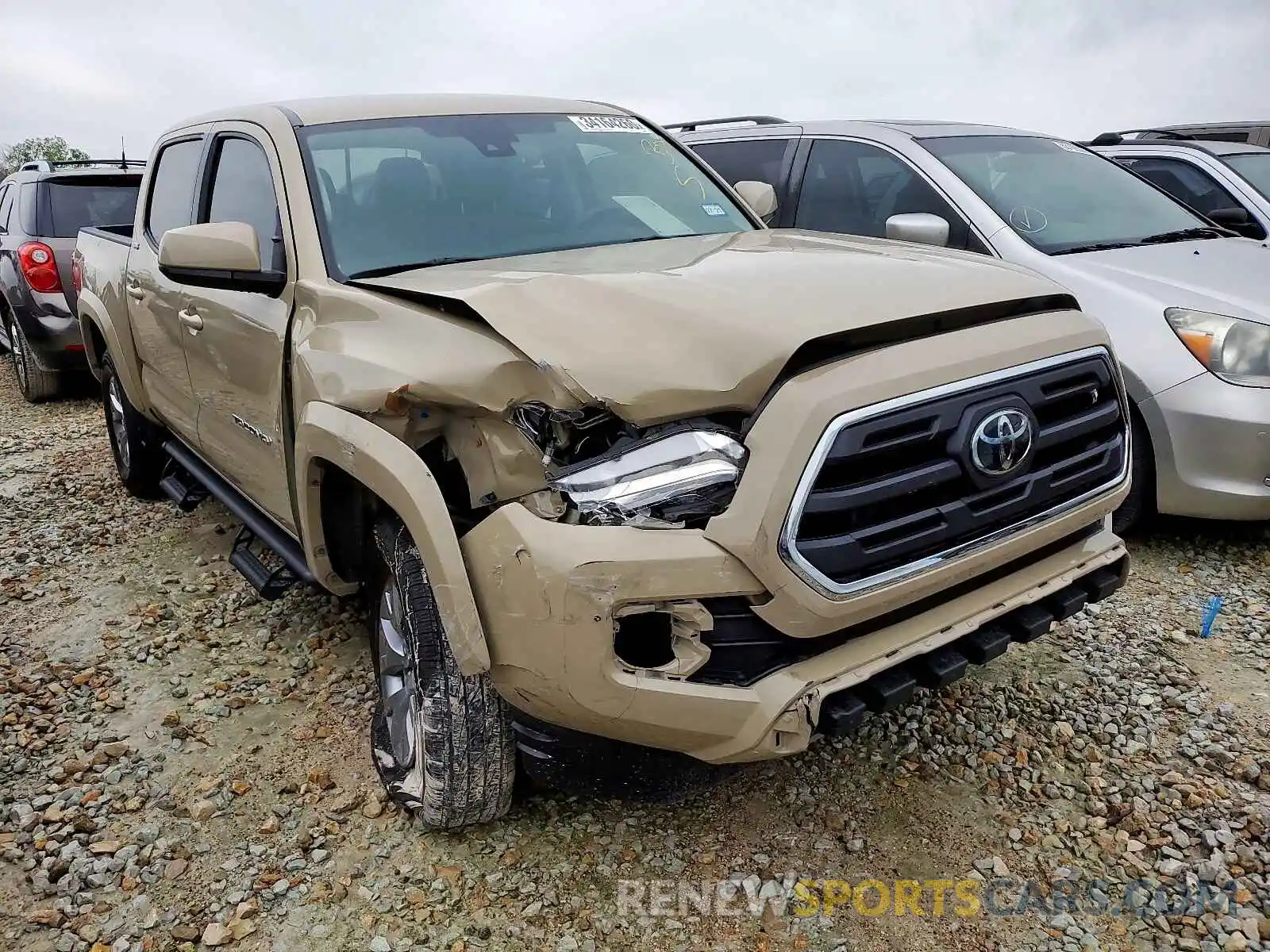 1 Фотография поврежденного автомобиля 5TFAZ5CN4KX082520 TOYOTA TACOMA 2019