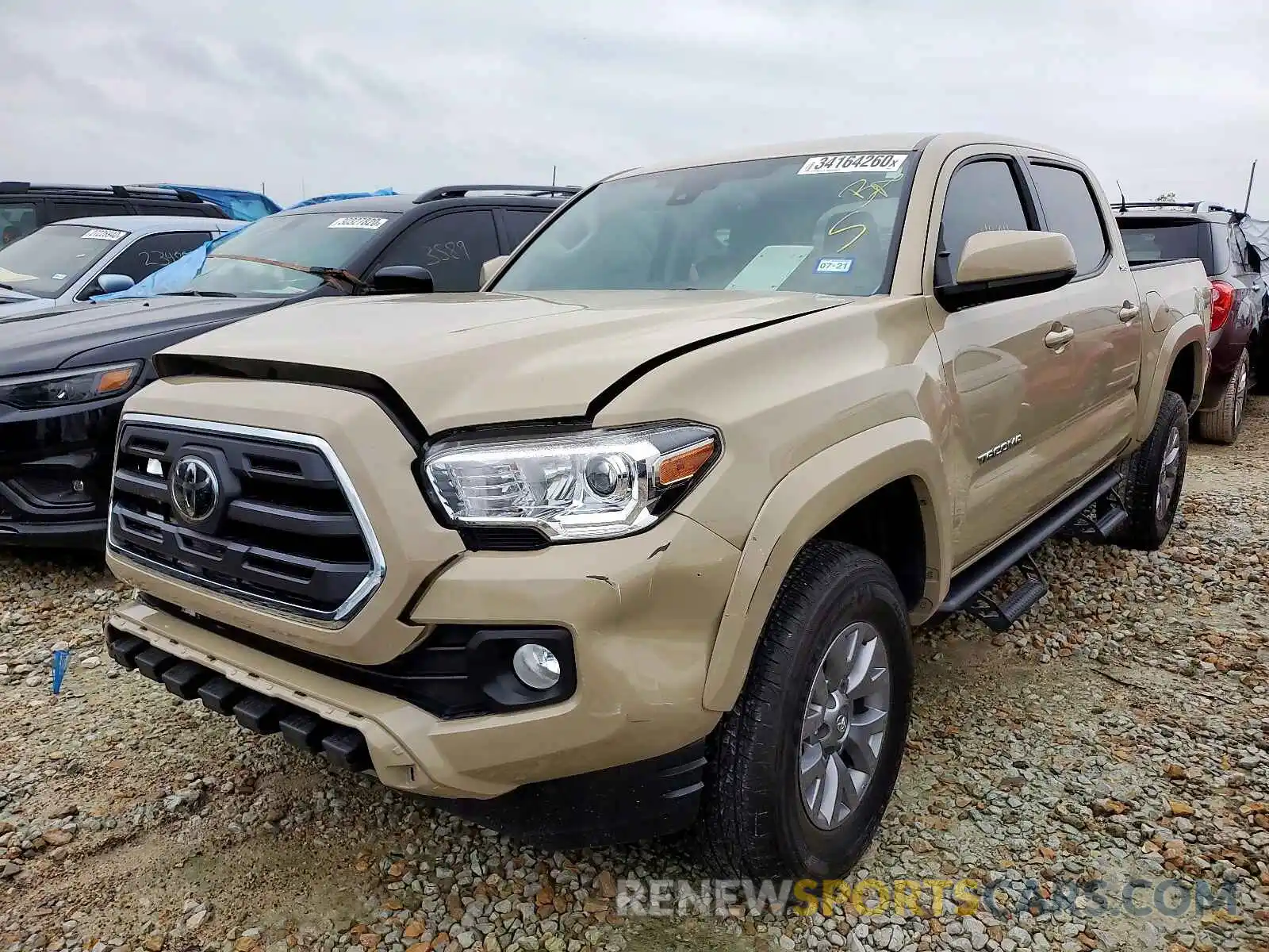 2 Фотография поврежденного автомобиля 5TFAZ5CN4KX082520 TOYOTA TACOMA 2019