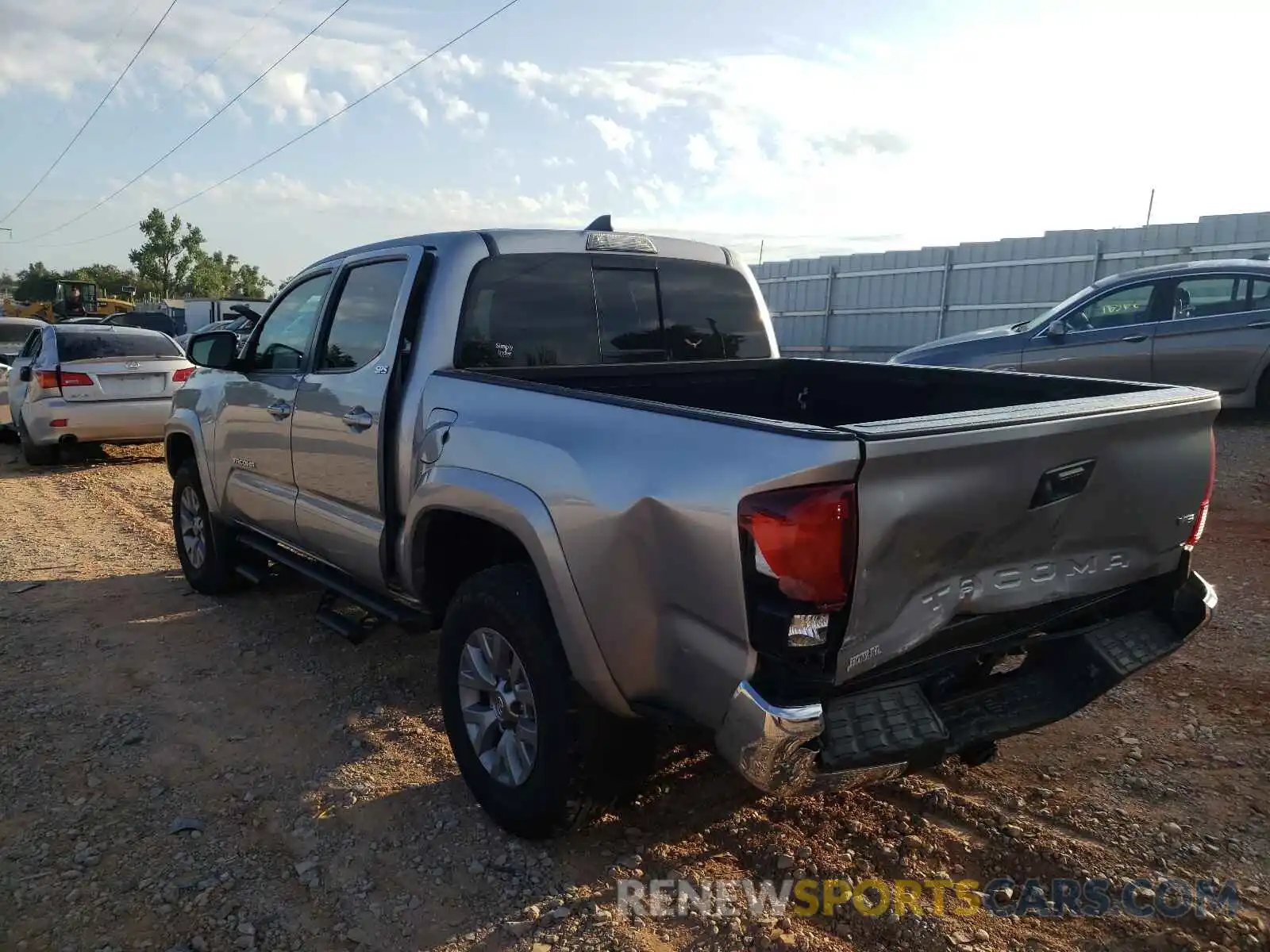 3 Photograph of a damaged car 5TFAZ5CN4KX086924 TOYOTA TACOMA 2019