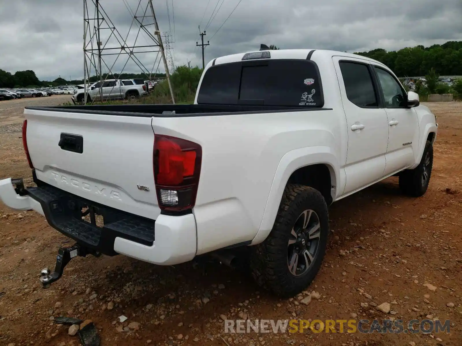 4 Photograph of a damaged car 5TFAZ5CN5KX073132 TOYOTA TACOMA 2019