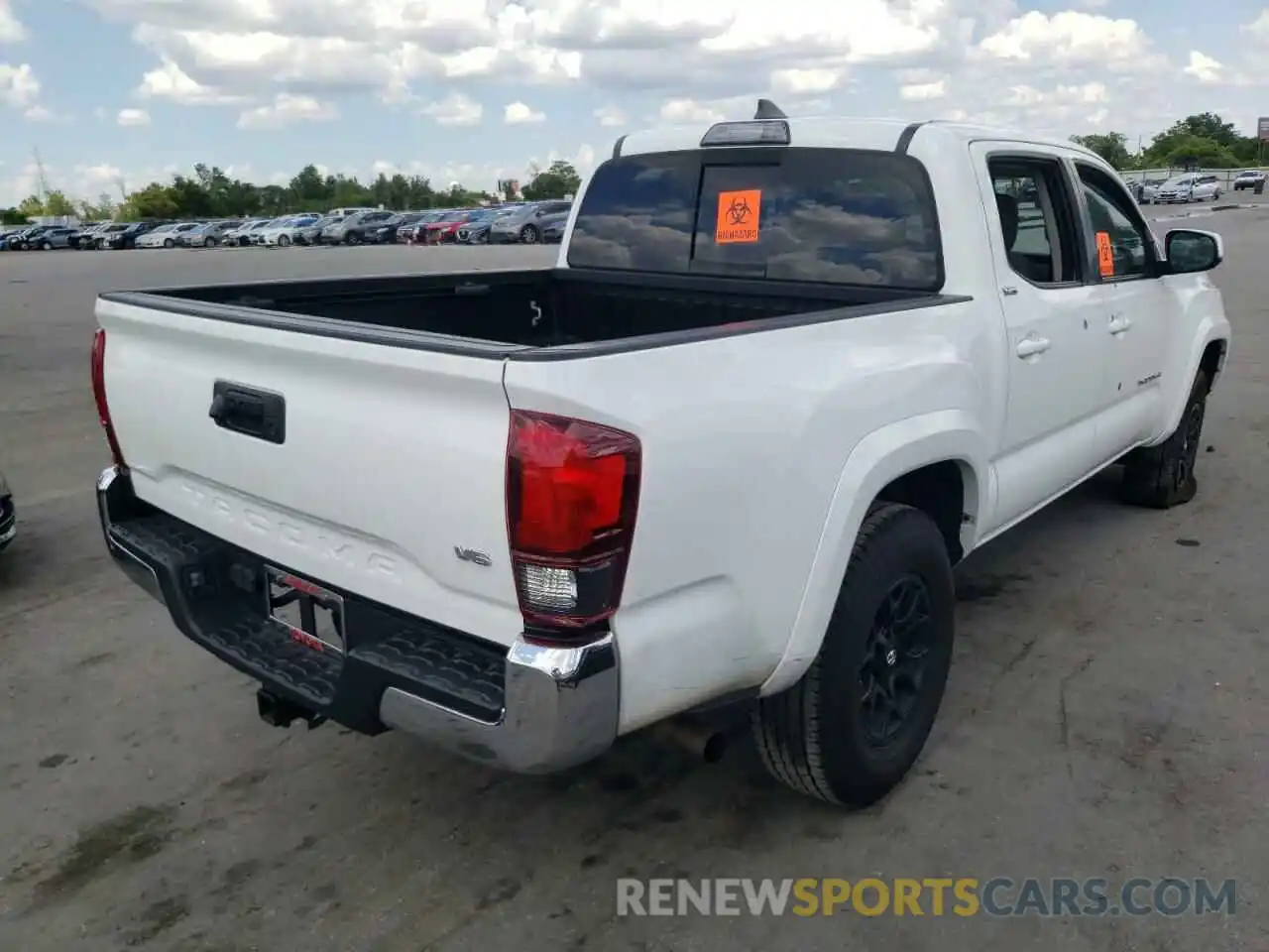 4 Photograph of a damaged car 5TFAZ5CN5KX074815 TOYOTA TACOMA 2019