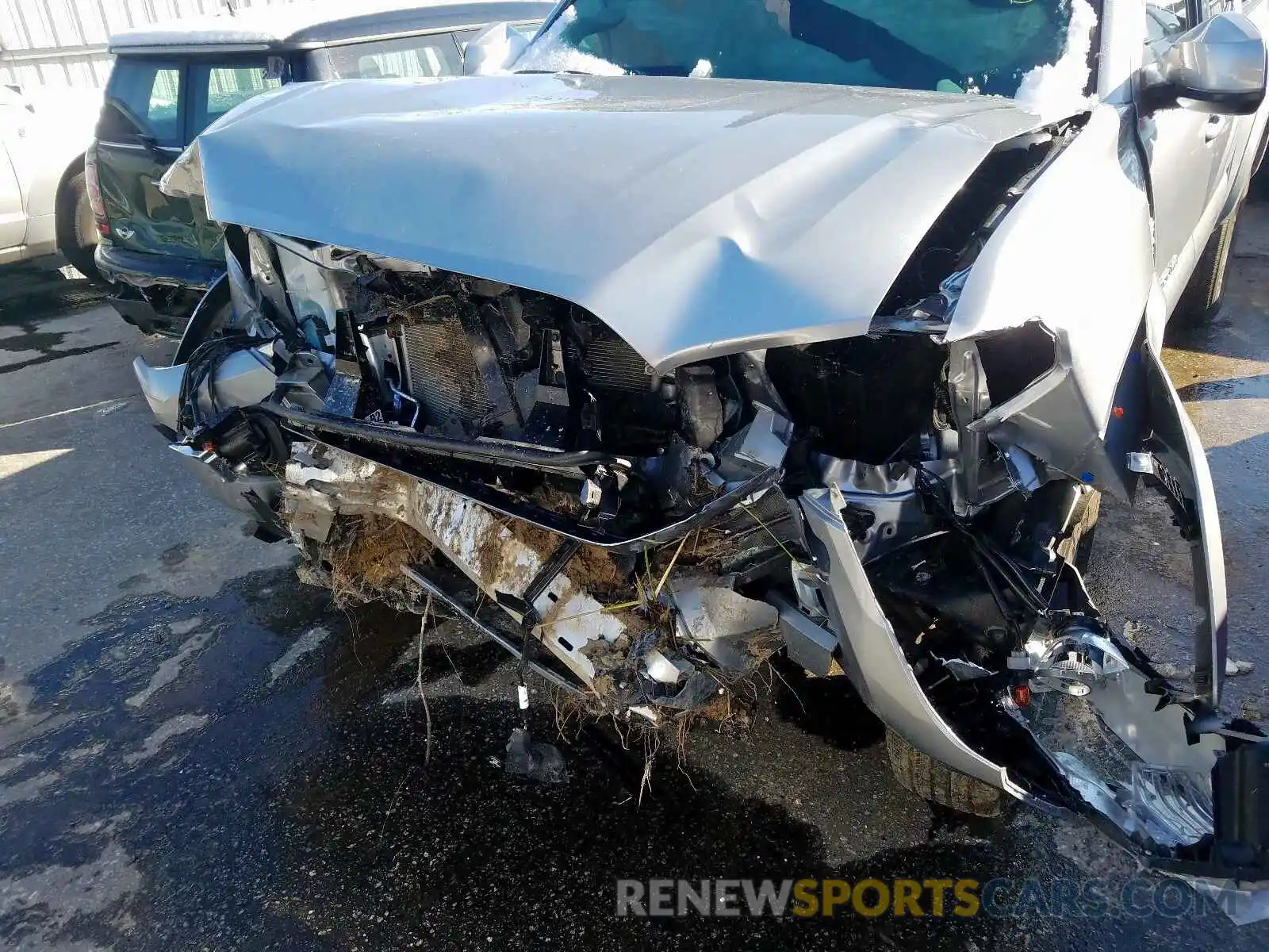 9 Photograph of a damaged car 5TFAZ5CN5KX076077 TOYOTA TACOMA 2019