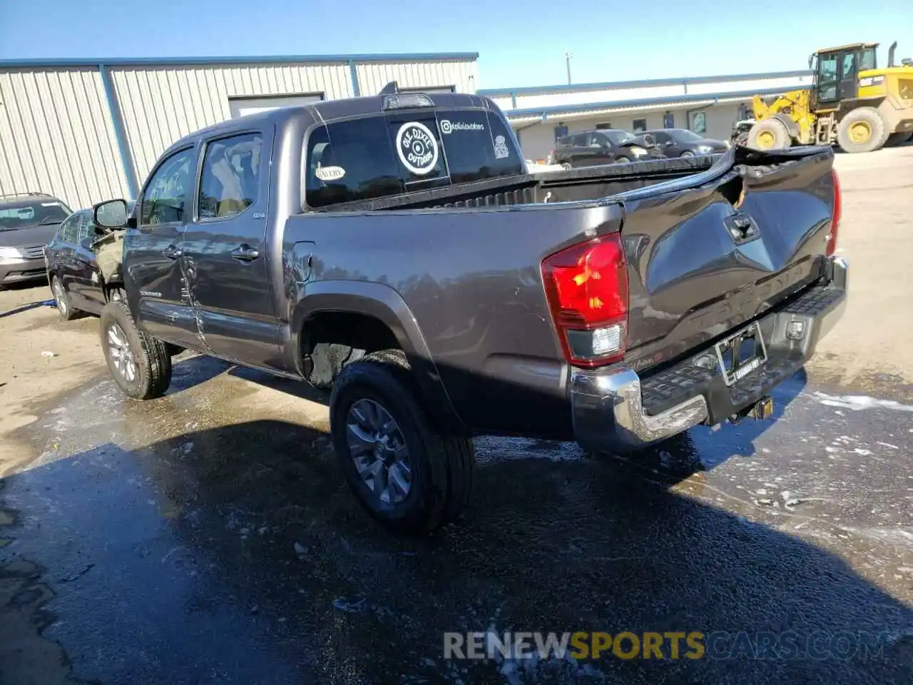 3 Photograph of a damaged car 5TFAZ5CN5KX076869 TOYOTA TACOMA 2019