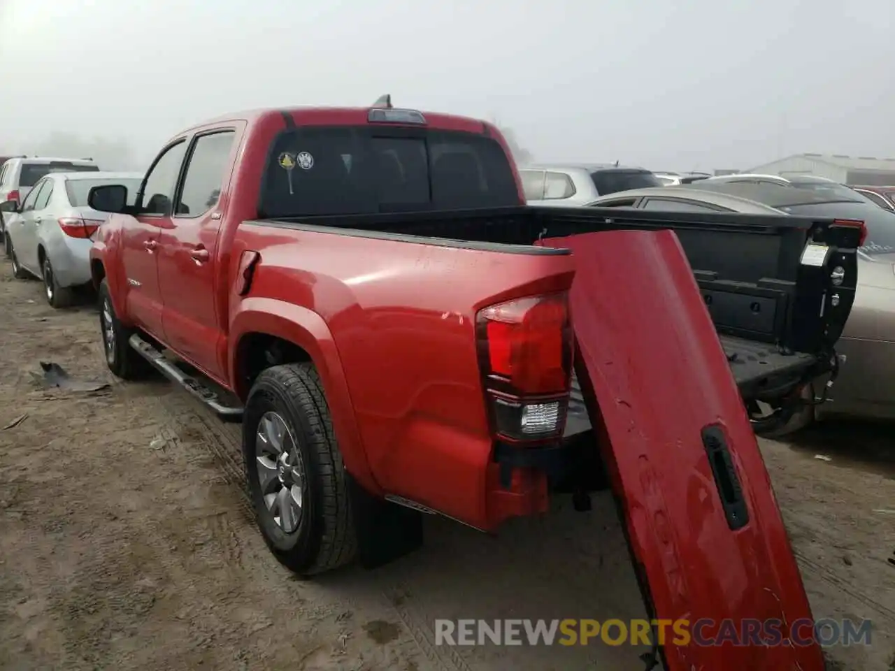 3 Photograph of a damaged car 5TFAZ5CN5KX077455 TOYOTA TACOMA 2019