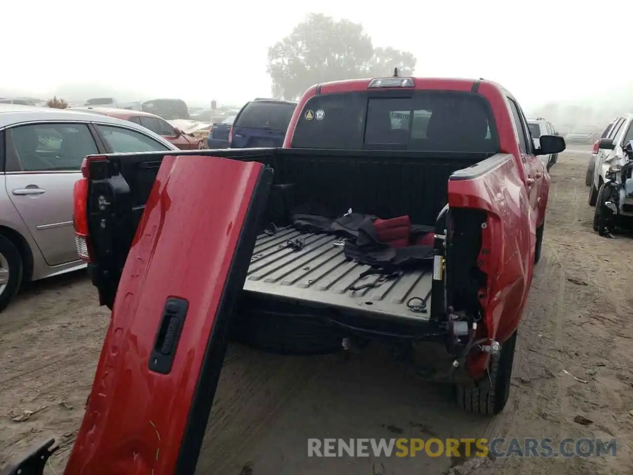 9 Photograph of a damaged car 5TFAZ5CN5KX077455 TOYOTA TACOMA 2019