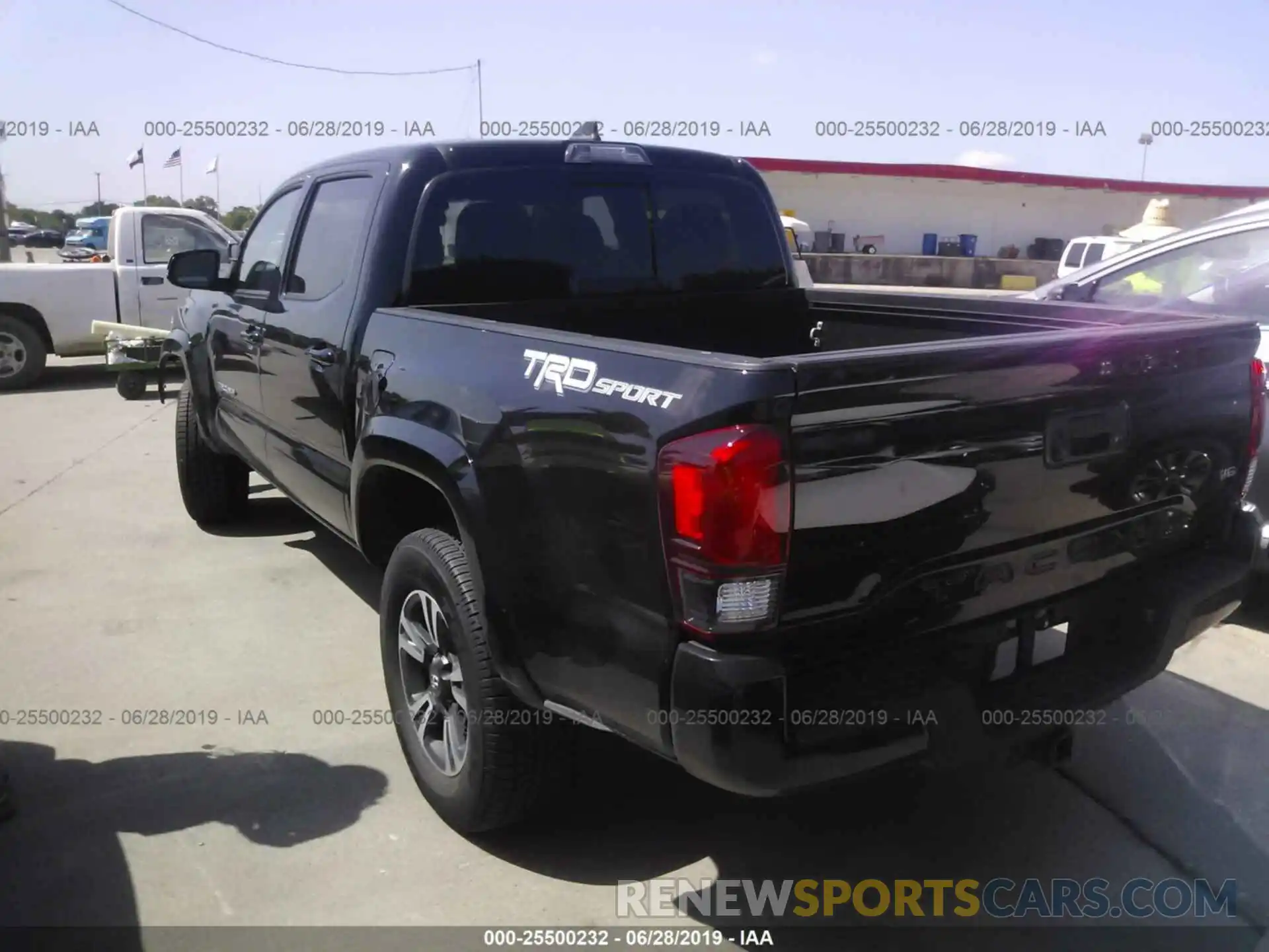 3 Photograph of a damaged car 5TFAZ5CN5KX080954 TOYOTA TACOMA 2019