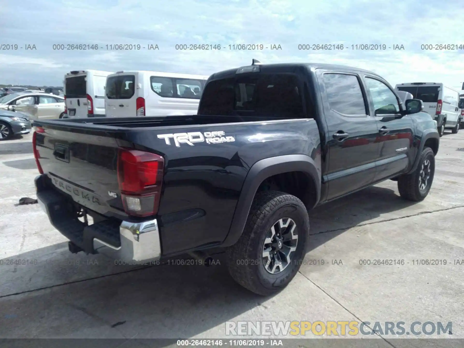 4 Photograph of a damaged car 5TFAZ5CN5KX082980 TOYOTA TACOMA 2019