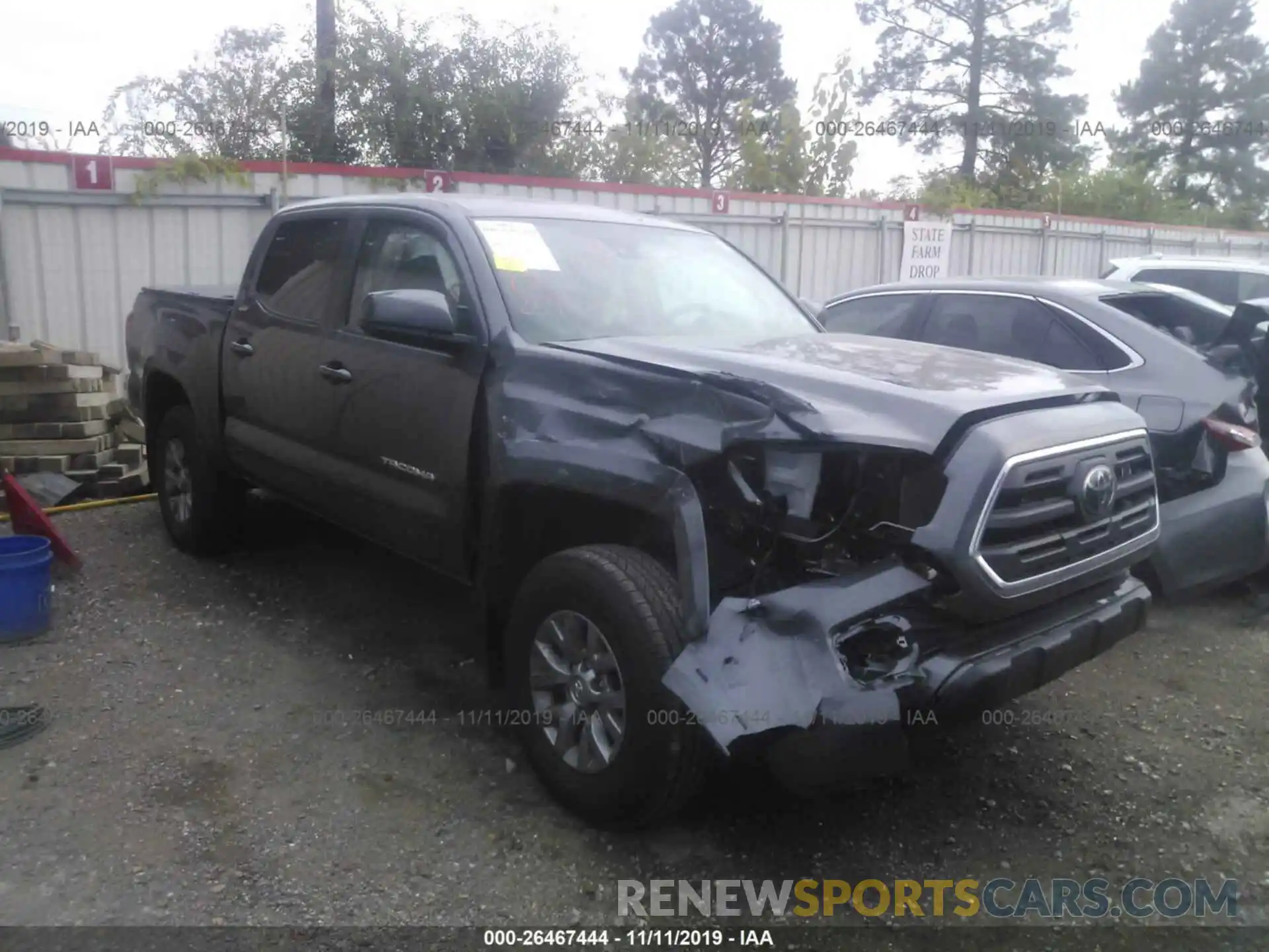 1 Photograph of a damaged car 5TFAZ5CN5KX084387 TOYOTA TACOMA 2019