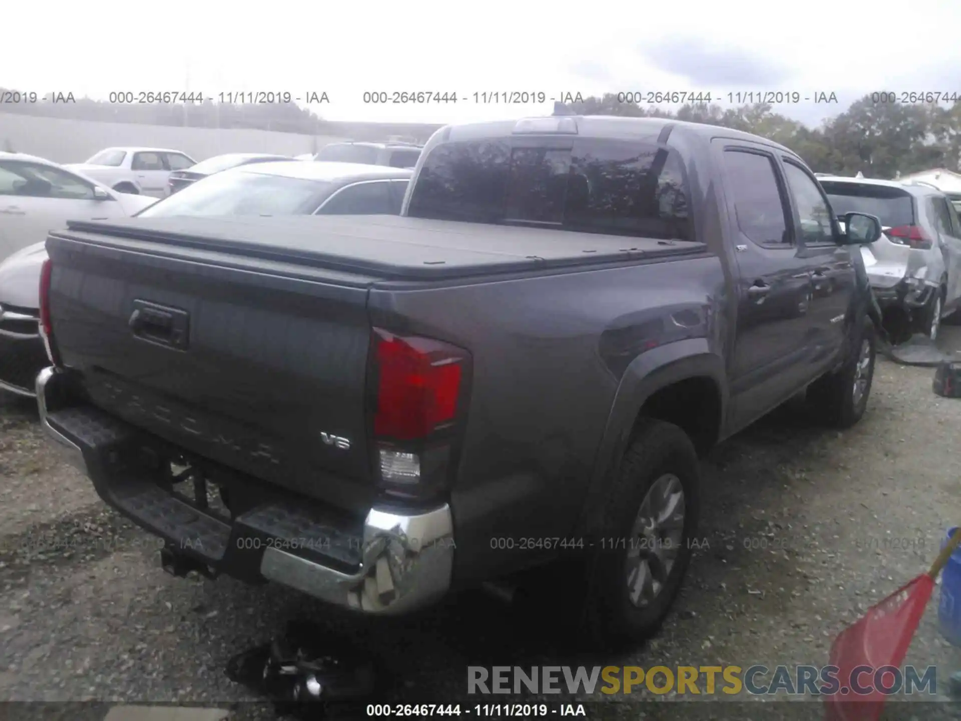 4 Photograph of a damaged car 5TFAZ5CN5KX084387 TOYOTA TACOMA 2019