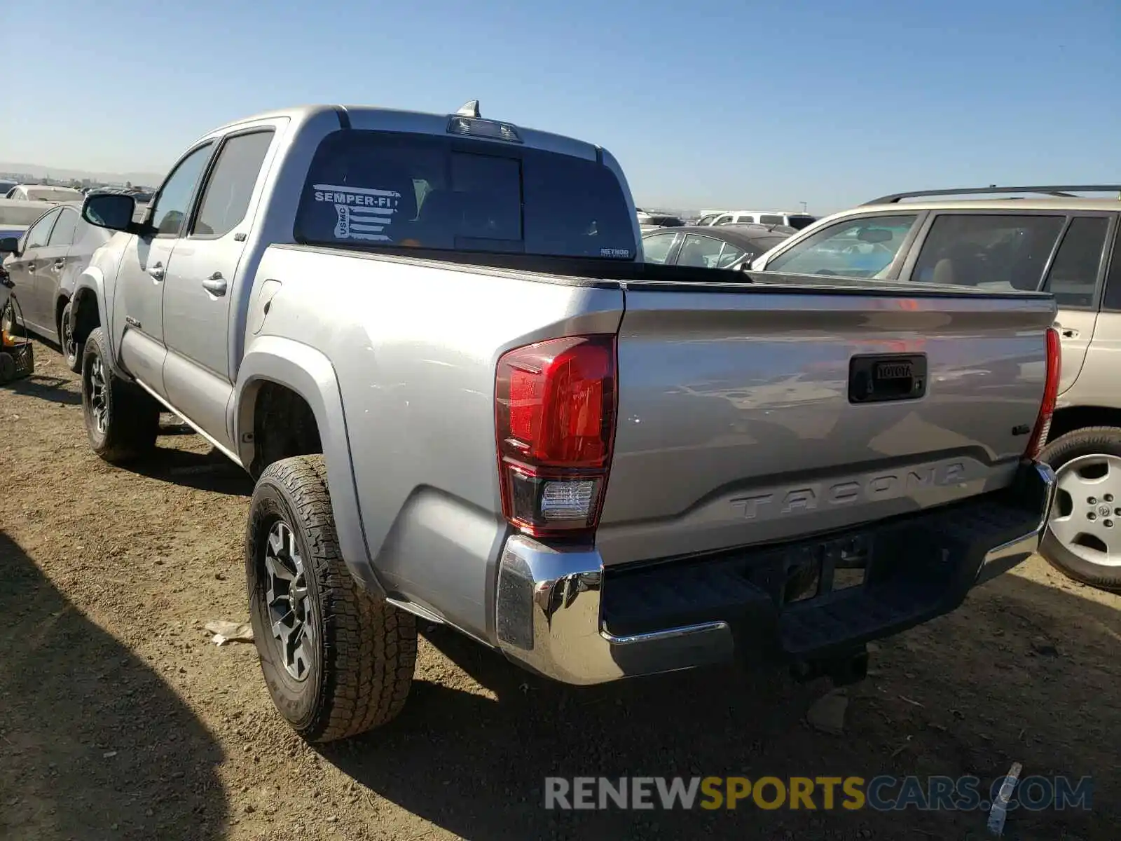 3 Photograph of a damaged car 5TFAZ5CN6KX073835 TOYOTA TACOMA 2019