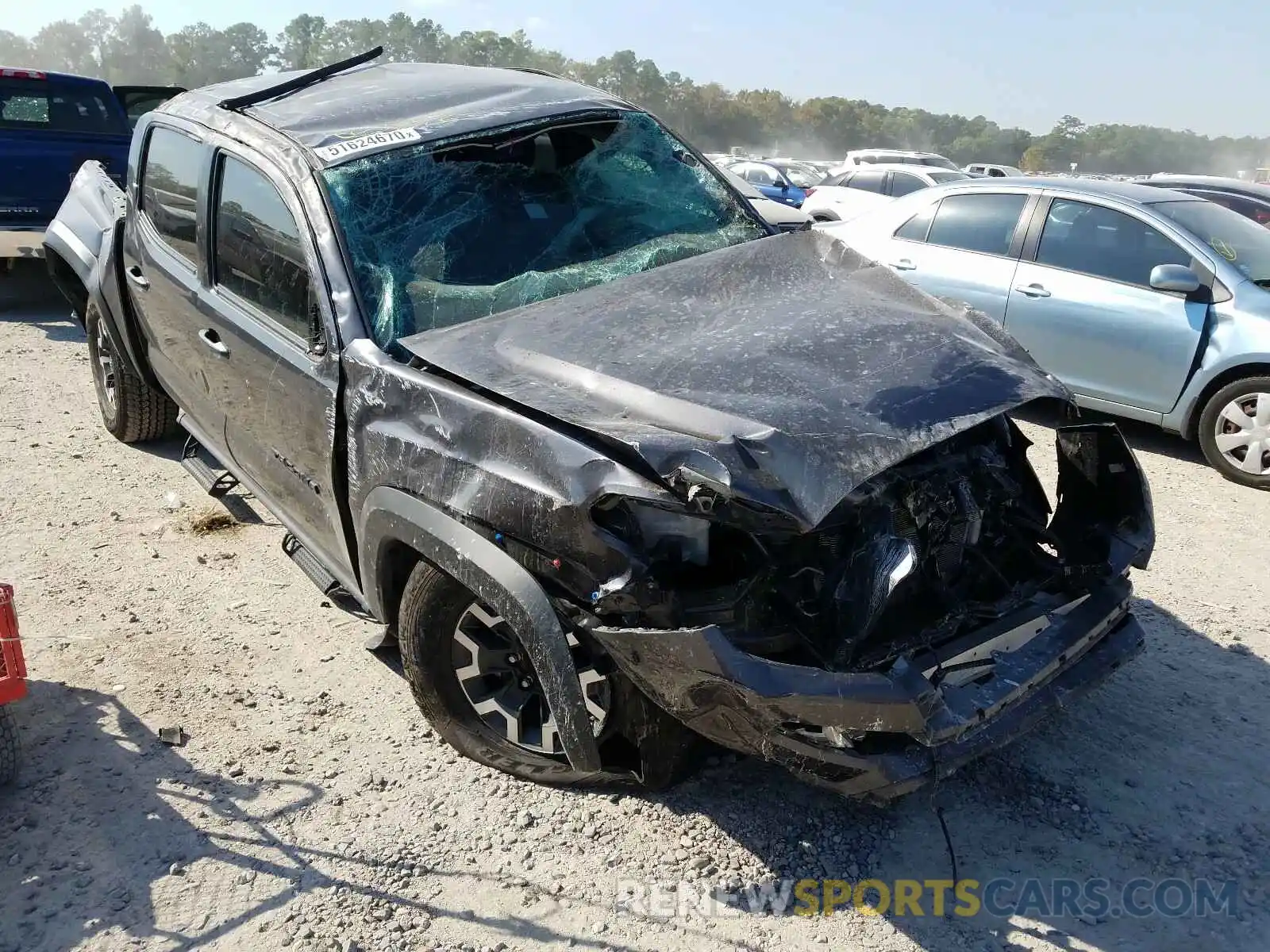 1 Photograph of a damaged car 5TFAZ5CN6KX076301 TOYOTA TACOMA 2019