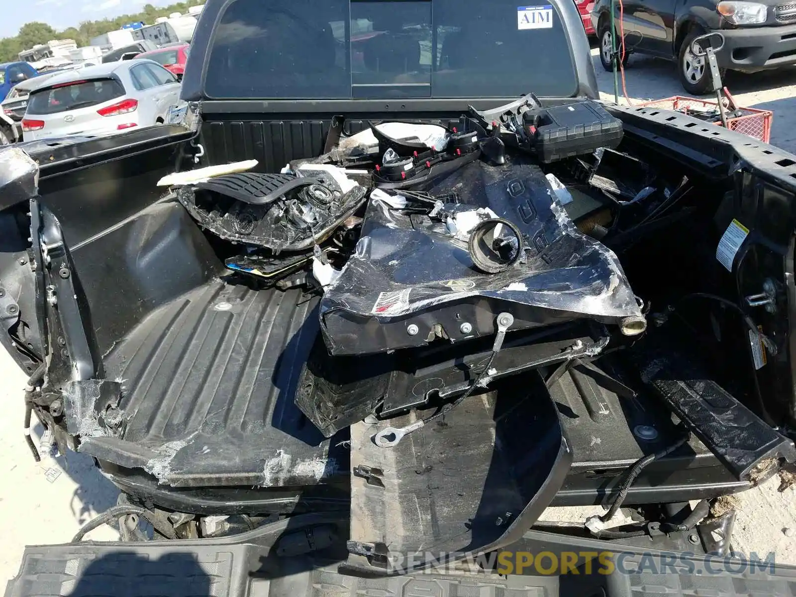 9 Photograph of a damaged car 5TFAZ5CN6KX076301 TOYOTA TACOMA 2019