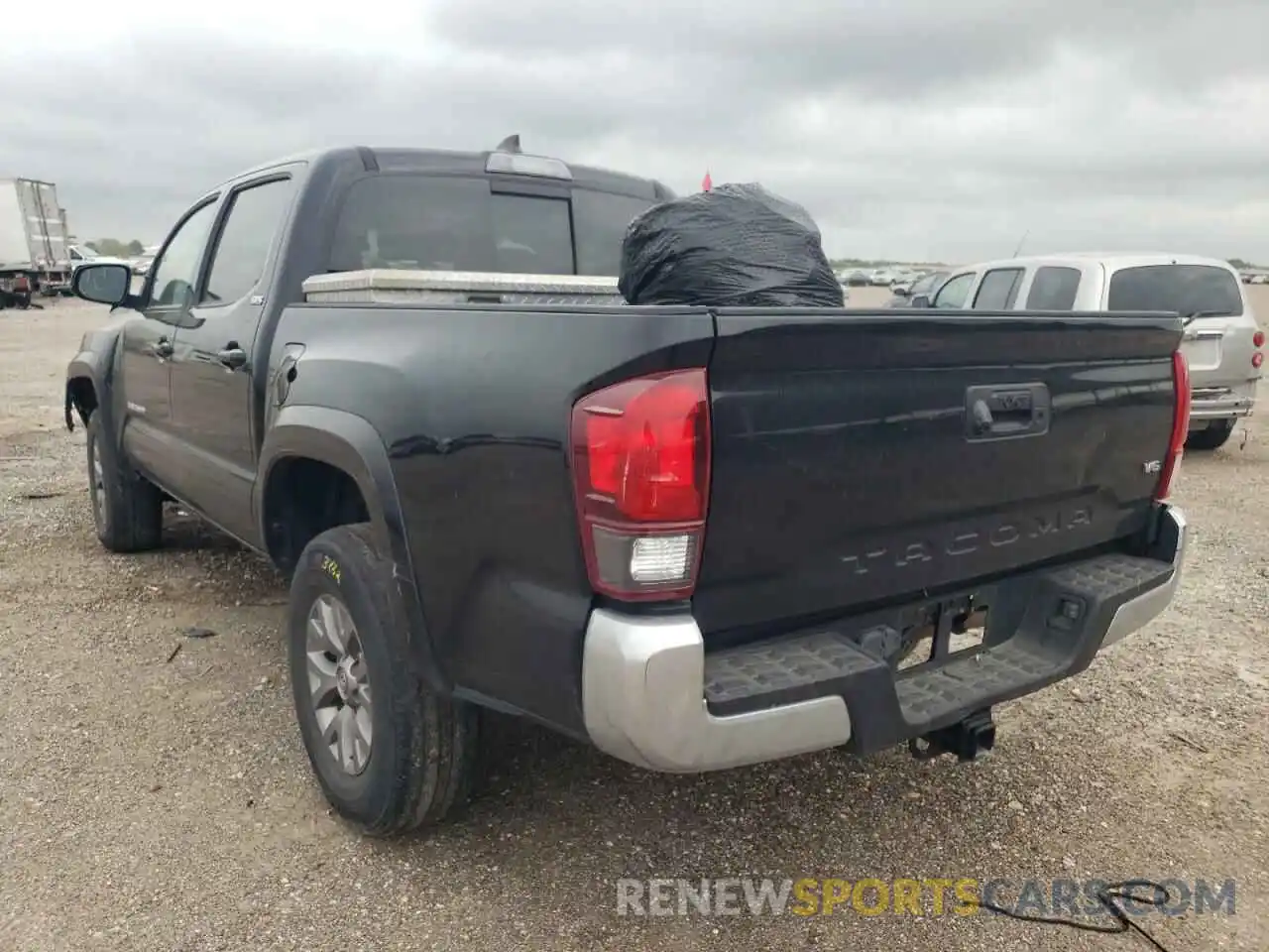 3 Photograph of a damaged car 5TFAZ5CN6KX076850 TOYOTA TACOMA 2019