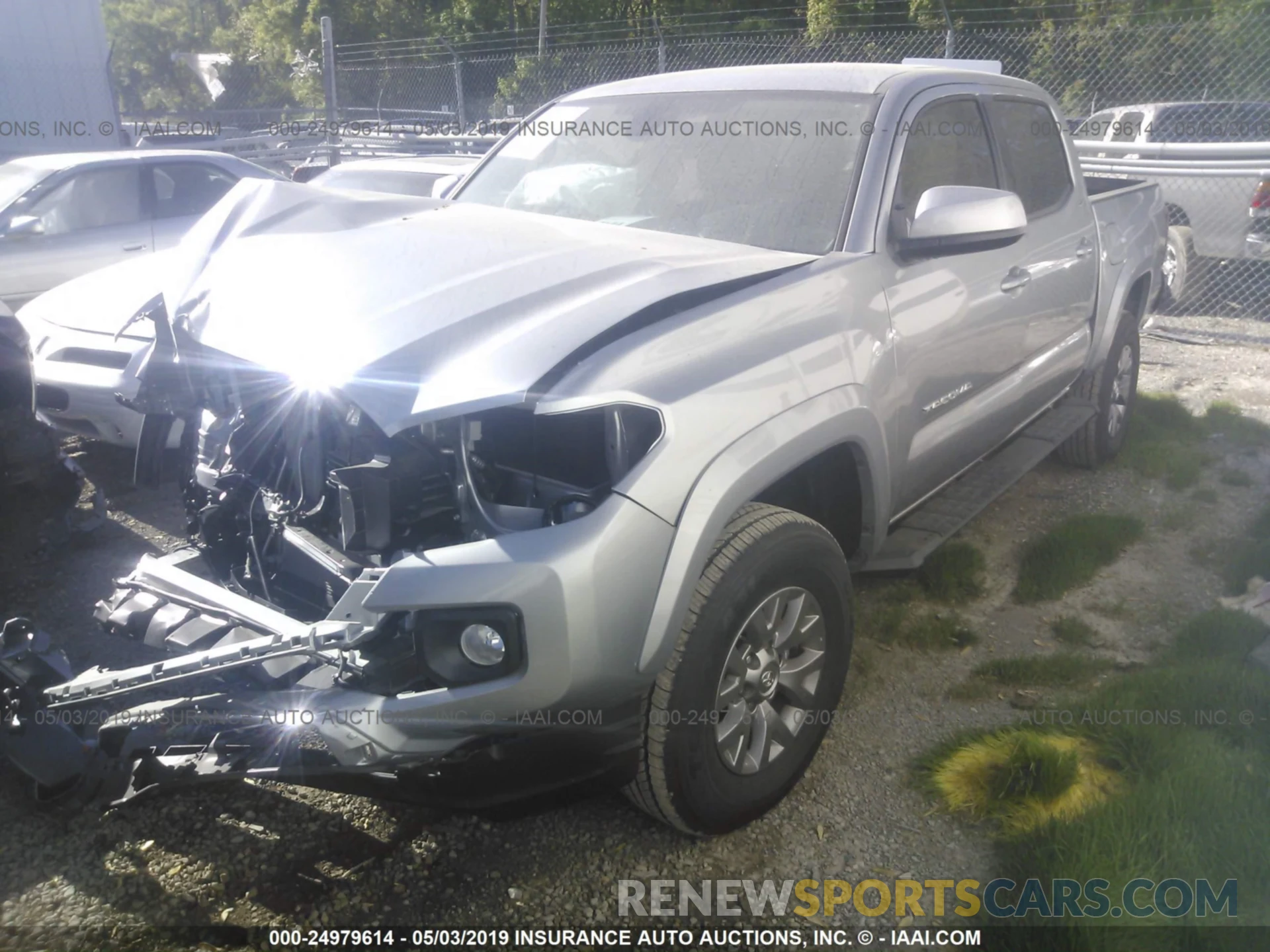 2 Photograph of a damaged car 5TFAZ5CN6KX079327 TOYOTA TACOMA 2019