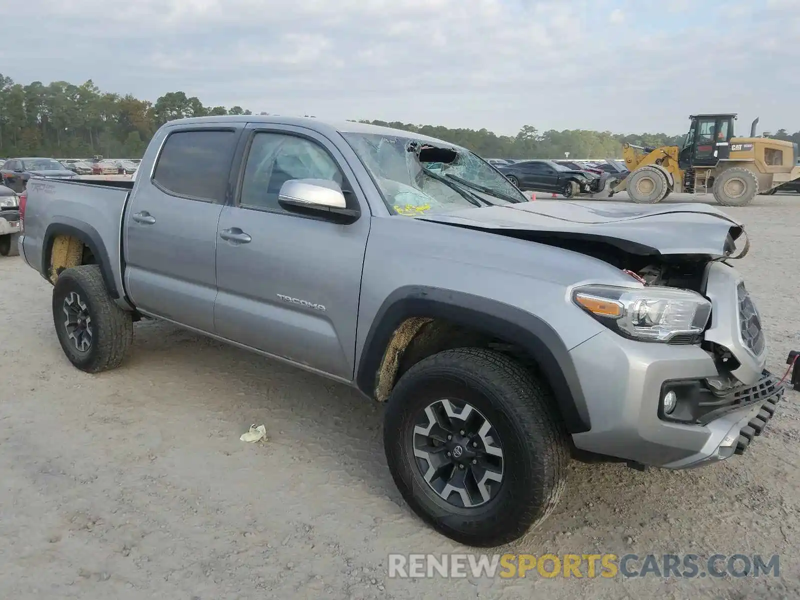 1 Photograph of a damaged car 5TFAZ5CN6KX079585 TOYOTA TACOMA 2019