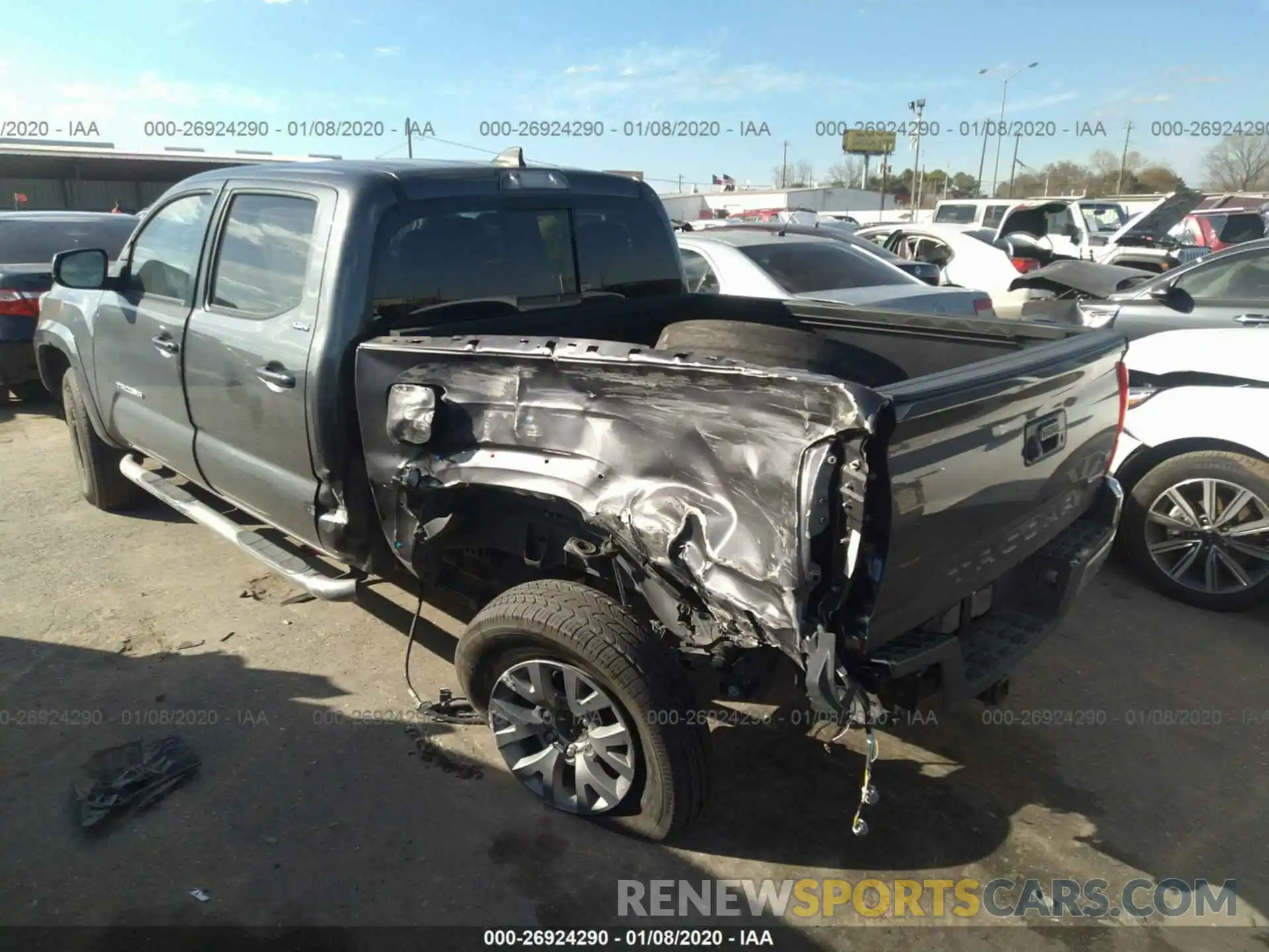 3 Фотография поврежденного автомобиля 5TFAZ5CN6KX079876 TOYOTA TACOMA 2019