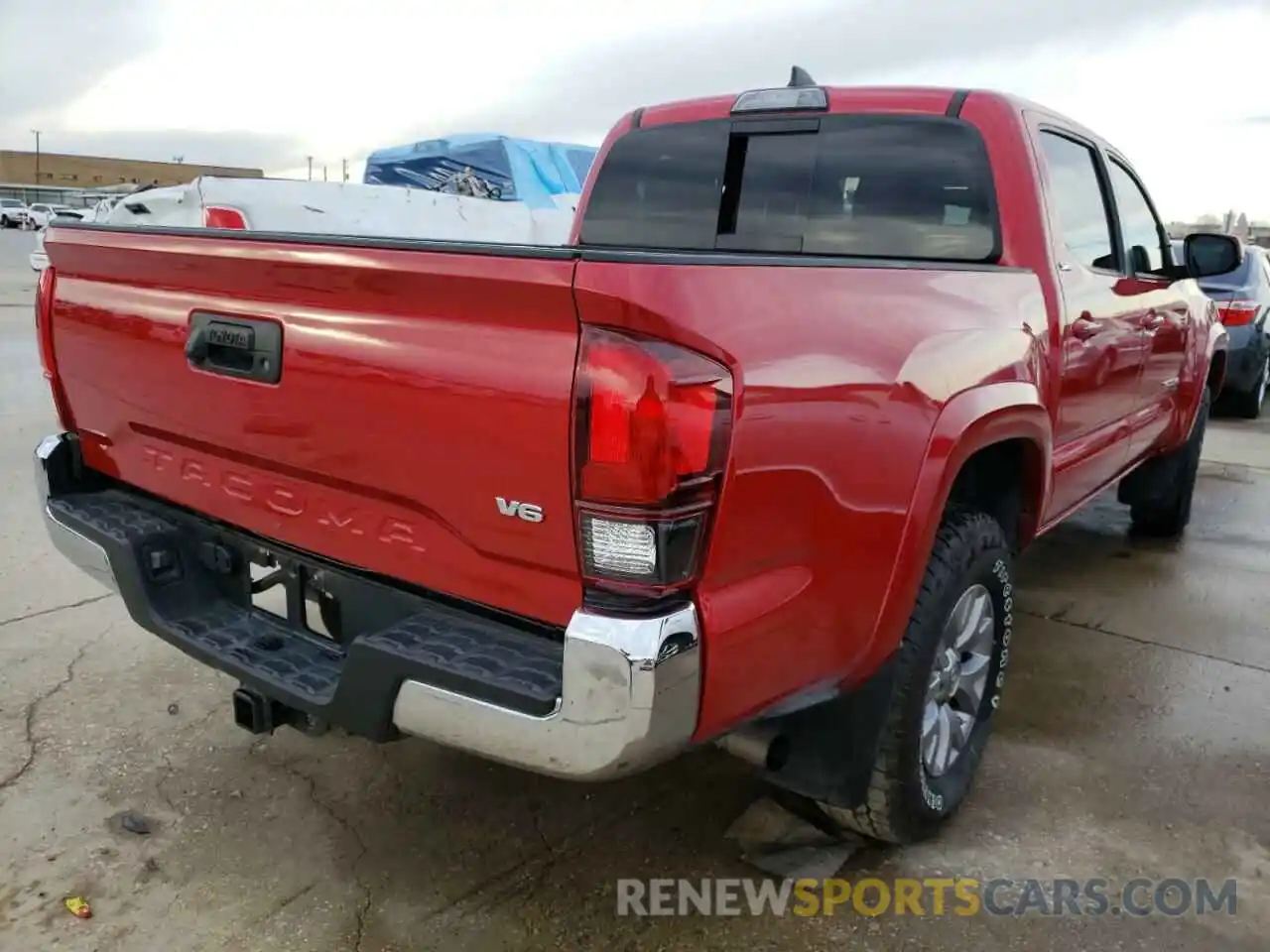 4 Photograph of a damaged car 5TFAZ5CN6KX085919 TOYOTA TACOMA 2019