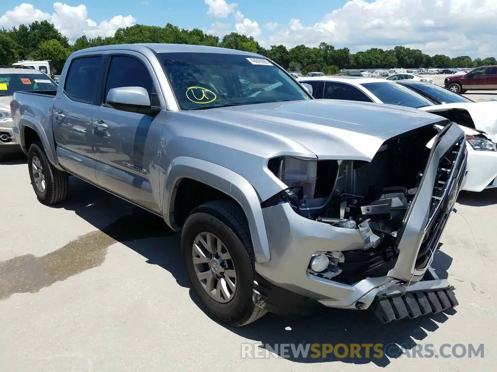 1 Photograph of a damaged car 5TFAZ5CN7KX078820 TOYOTA TACOMA 2019