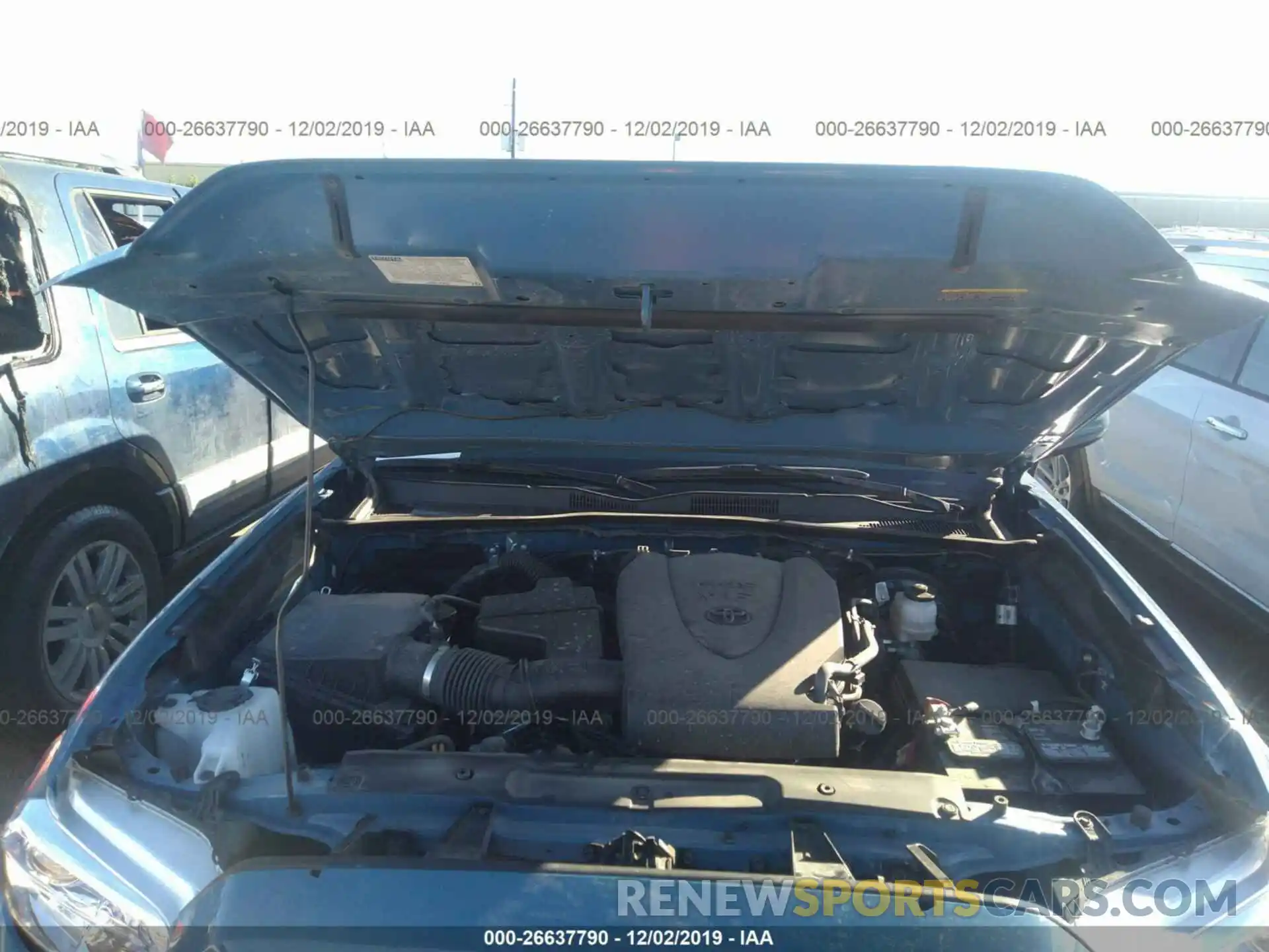 10 Photograph of a damaged car 5TFAZ5CN7KX085136 TOYOTA TACOMA 2019