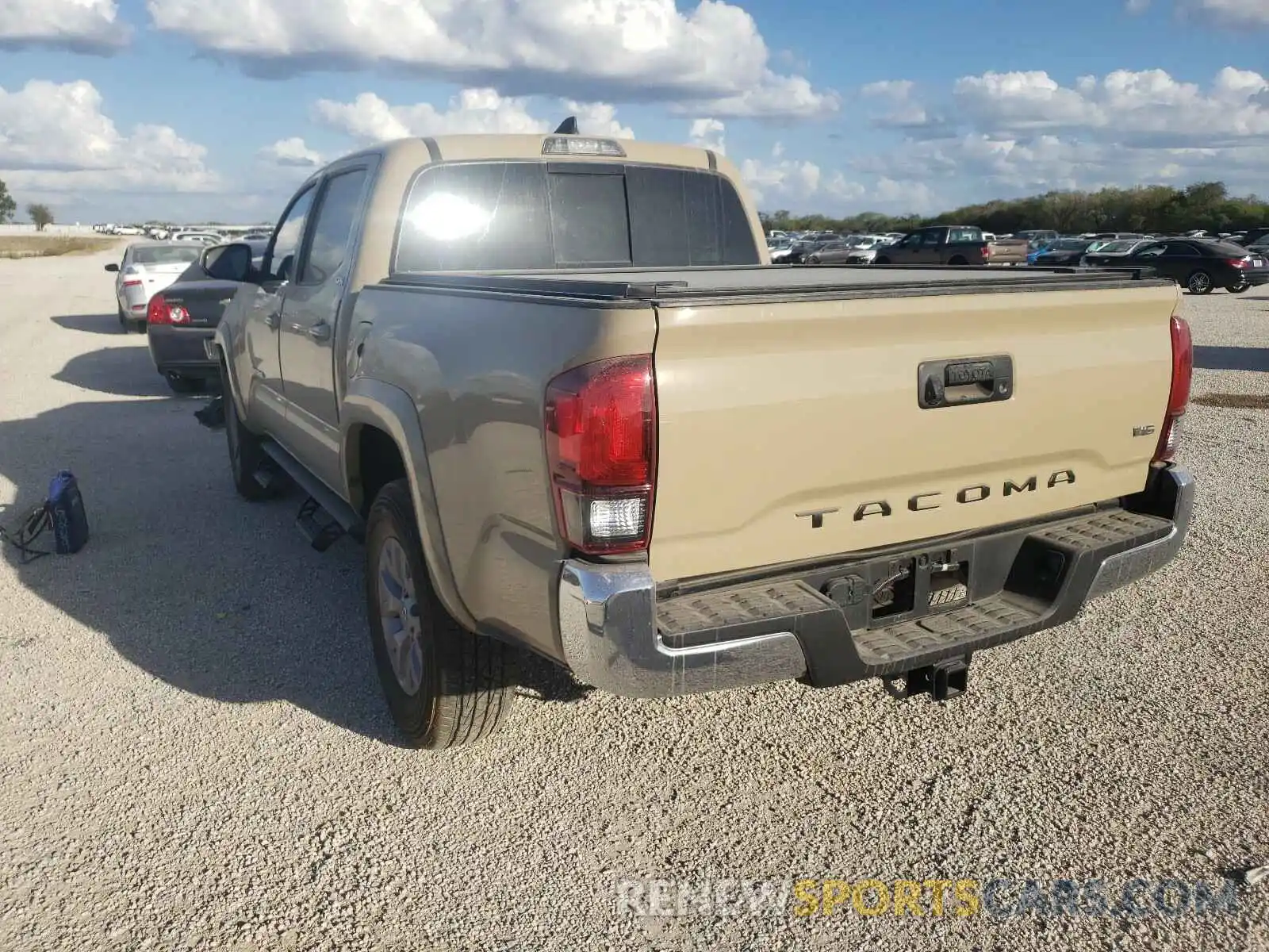 3 Photograph of a damaged car 5TFAZ5CN7KX086030 TOYOTA TACOMA 2019