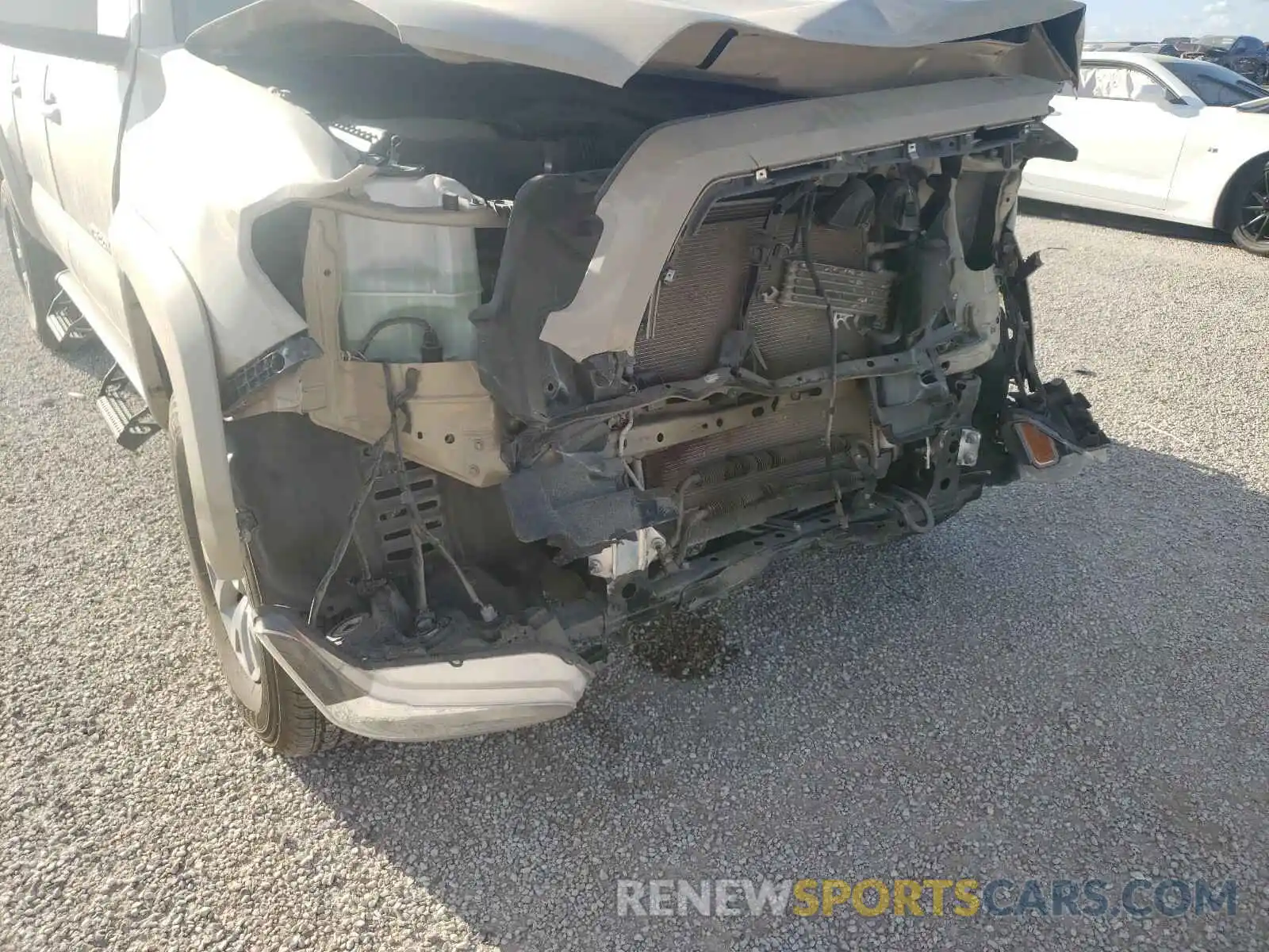 9 Photograph of a damaged car 5TFAZ5CN7KX086030 TOYOTA TACOMA 2019