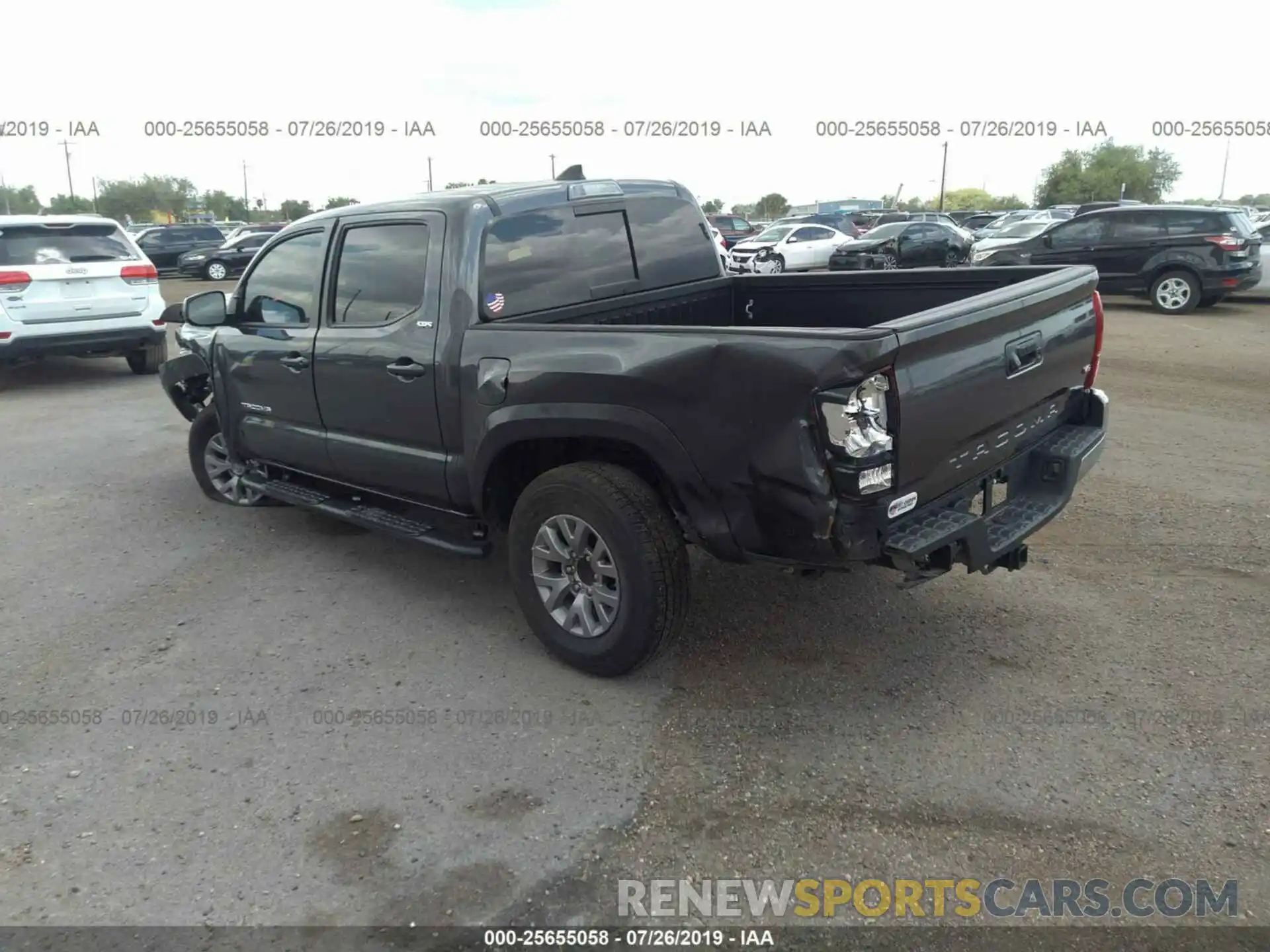 3 Photograph of a damaged car 5TFAZ5CN8KX073108 TOYOTA TACOMA 2019