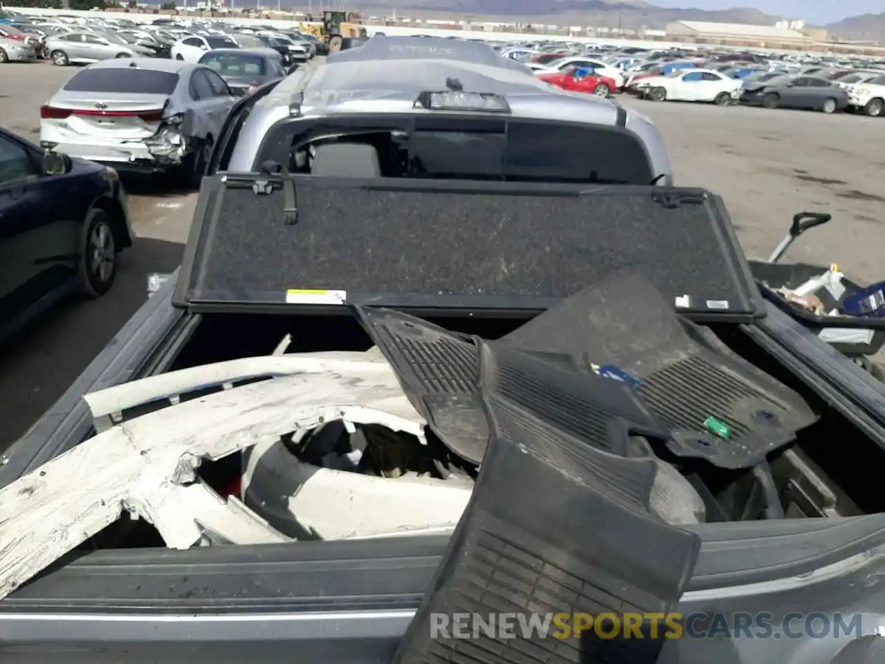 9 Photograph of a damaged car 5TFAZ5CN8KX074310 TOYOTA TACOMA 2019