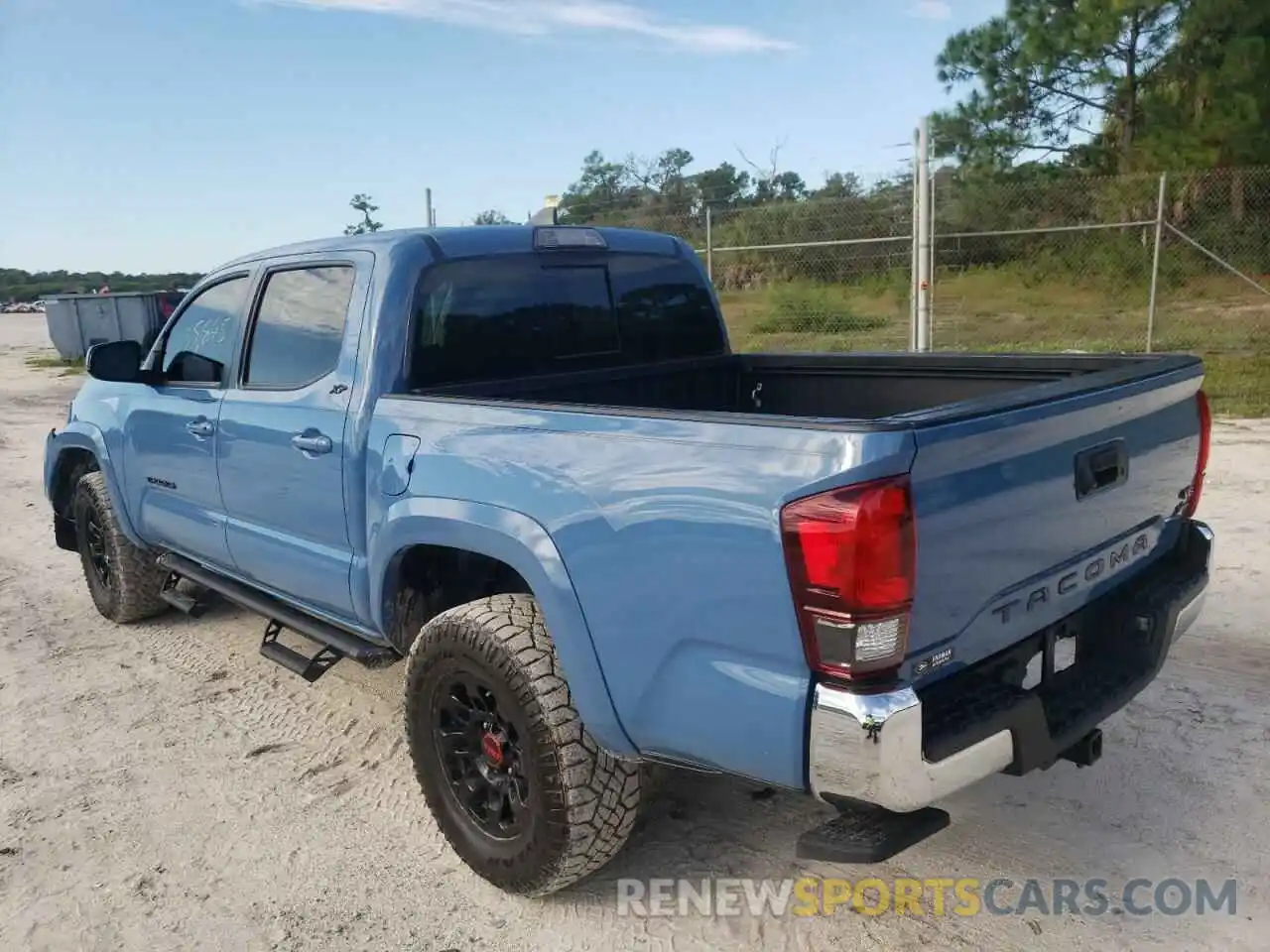 3 Photograph of a damaged car 5TFAZ5CN8KX075358 TOYOTA TACOMA 2019