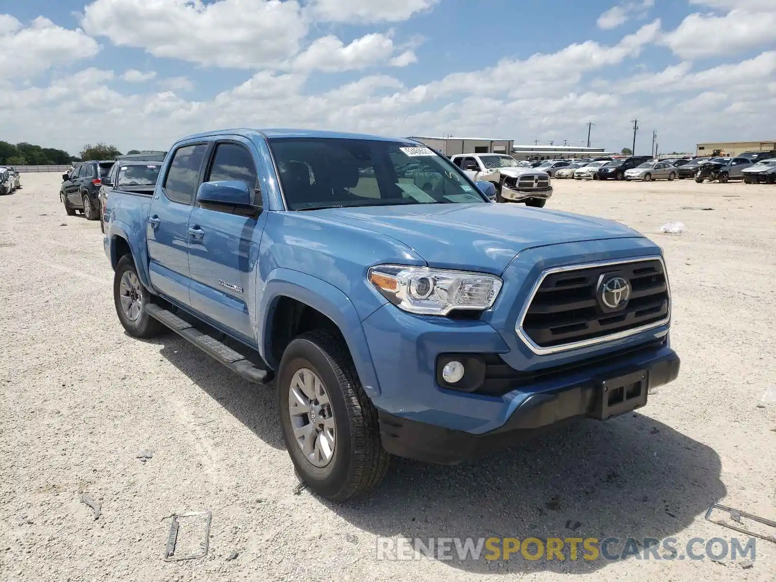 1 Photograph of a damaged car 5TFAZ5CN8KX076154 TOYOTA TACOMA 2019