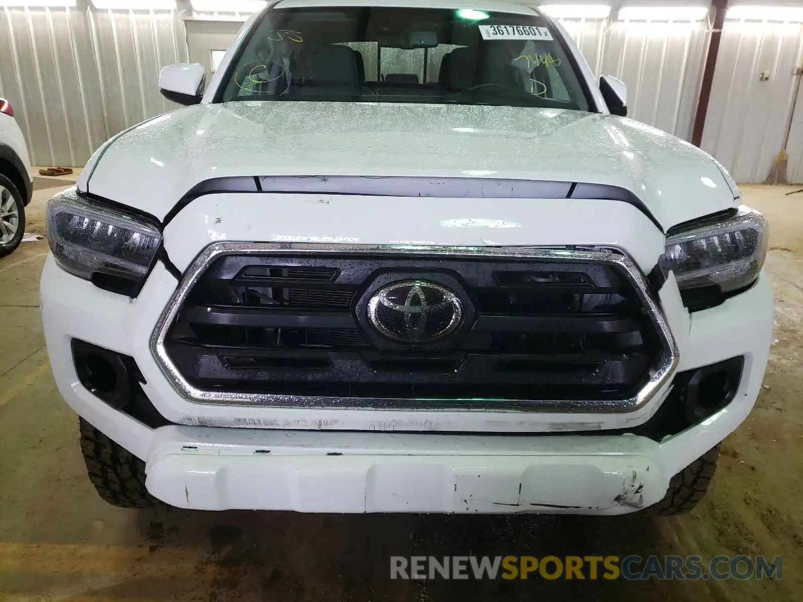 9 Photograph of a damaged car 5TFAZ5CN8KX077448 TOYOTA TACOMA 2019